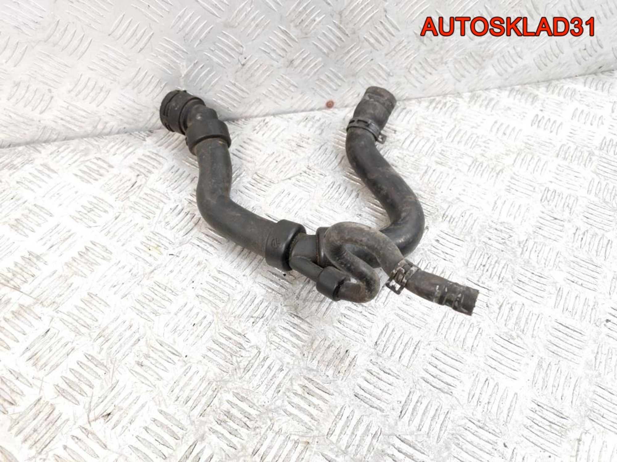 Патрубок радиатора Audi A6 C5 2,5 Дизель 4B0121101T, 2000 рублей, Дубовое