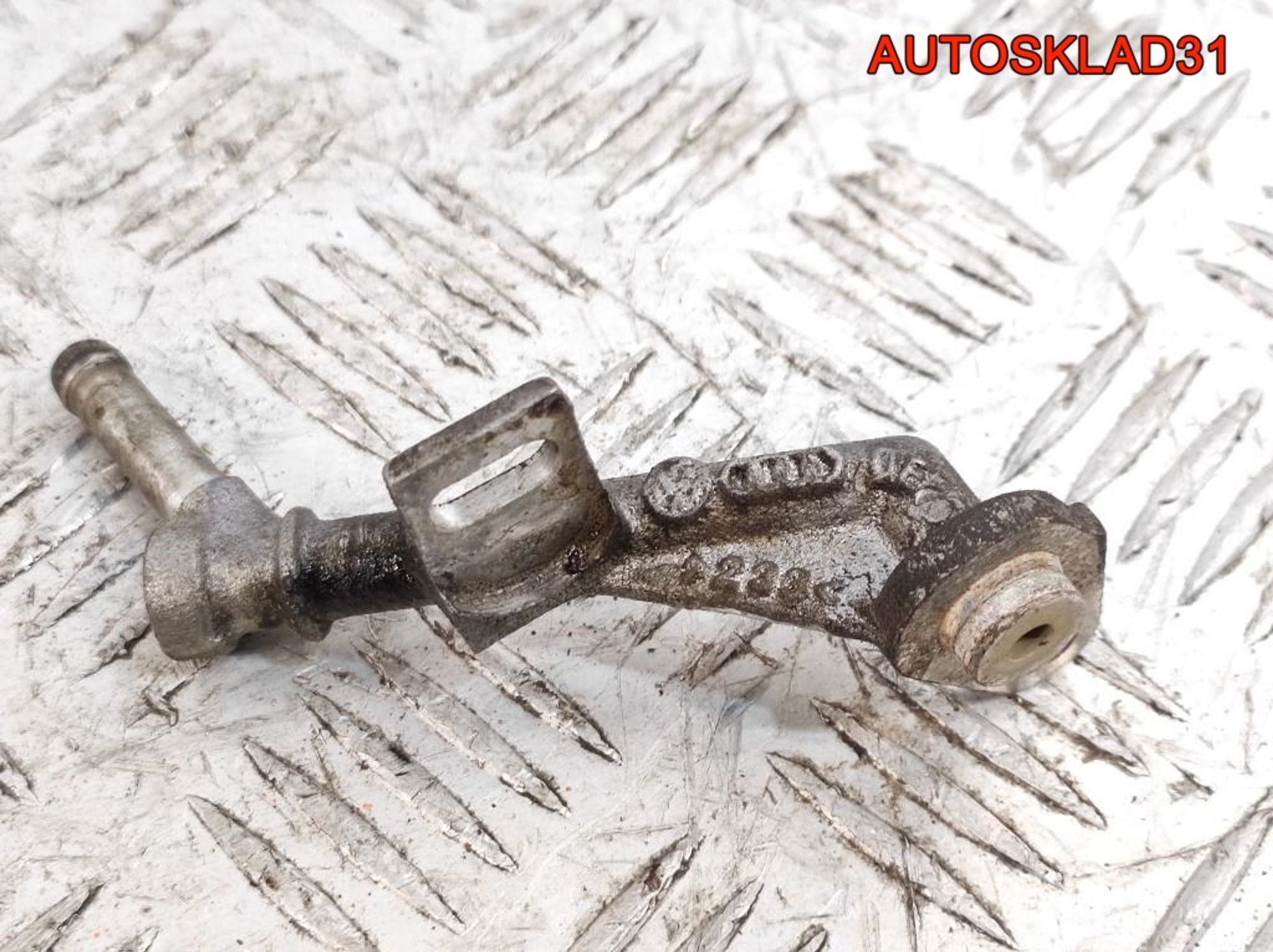 Трубка системы охлаждения VW Golf 5 1,6 BSE 06A103212, 2500 рублей, Дубовое