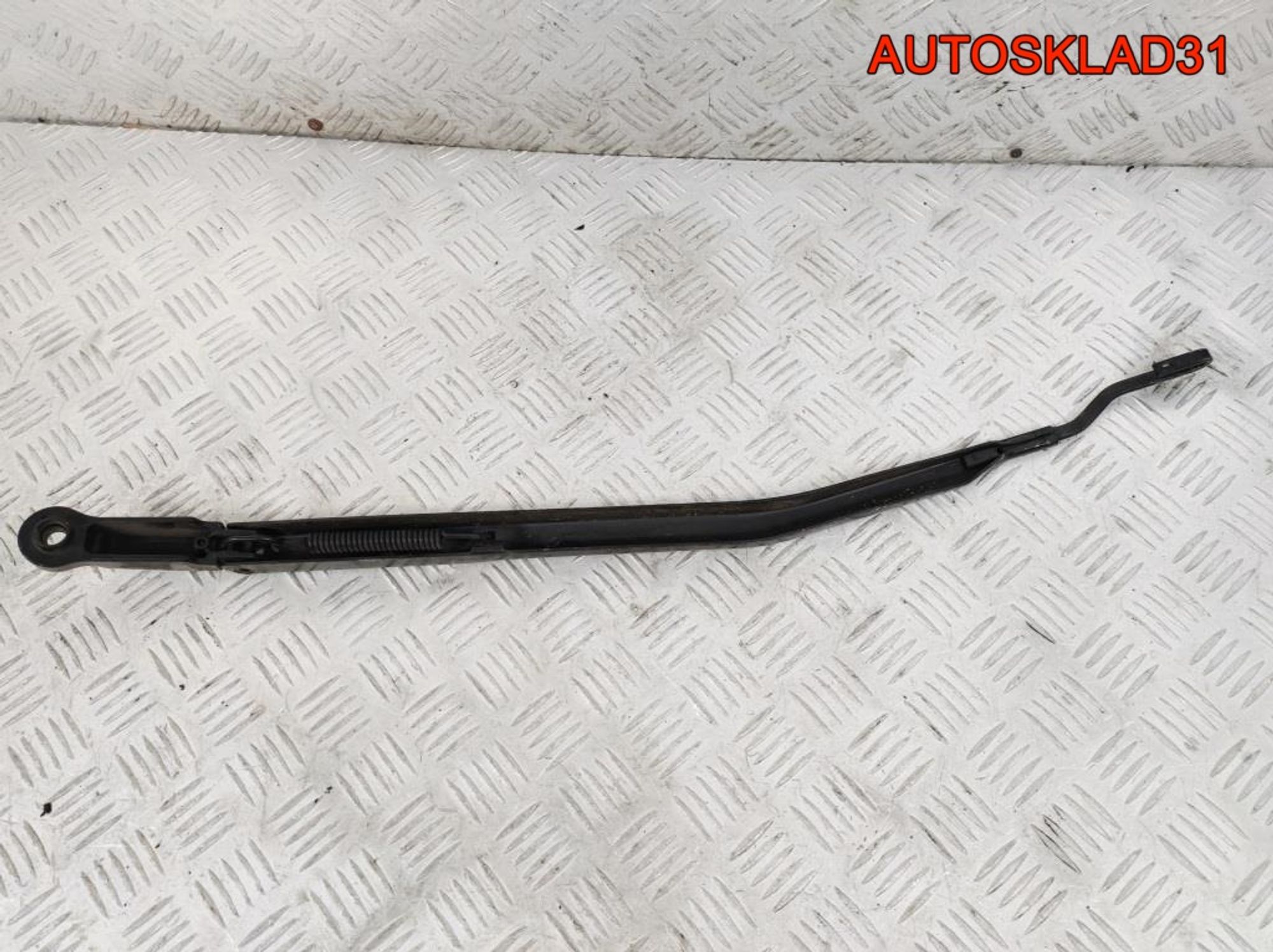 Дворник правый Nissan Primera P12 28886AU312, 900 рублей, Дубовое