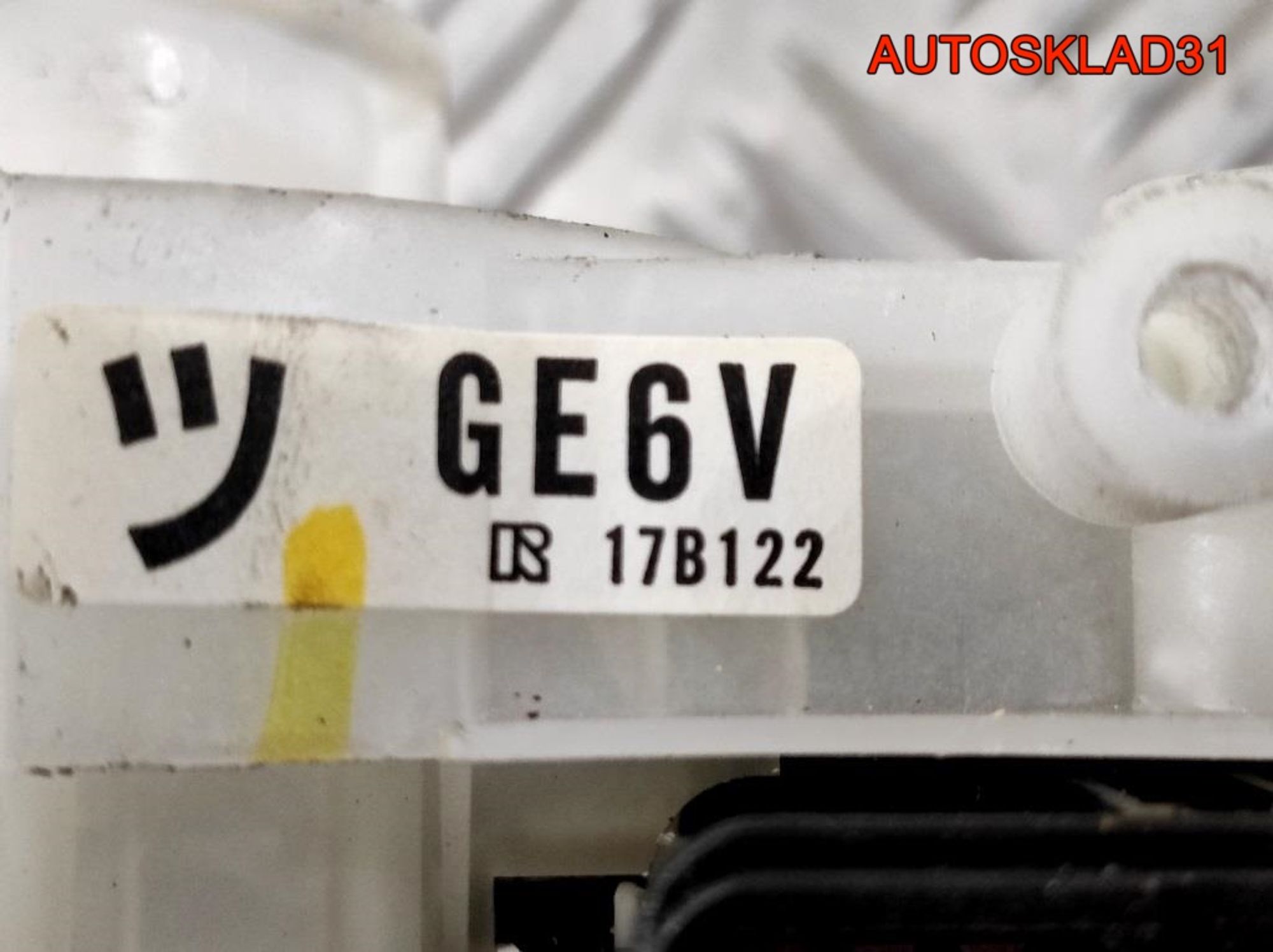 Переключатель подрулевой Mazda 626 GF GE6V17B122, 2800 рублей, Дубовое