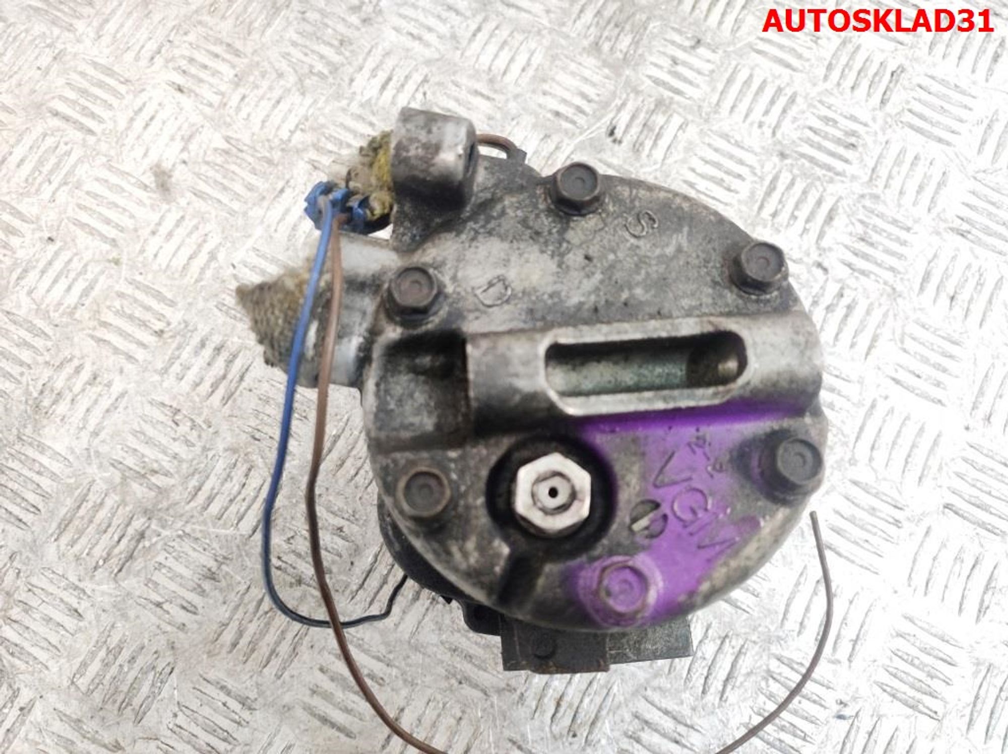 Компрессор кондиционера Opel Corsa C 13197538, 3000 рублей, Дубовое