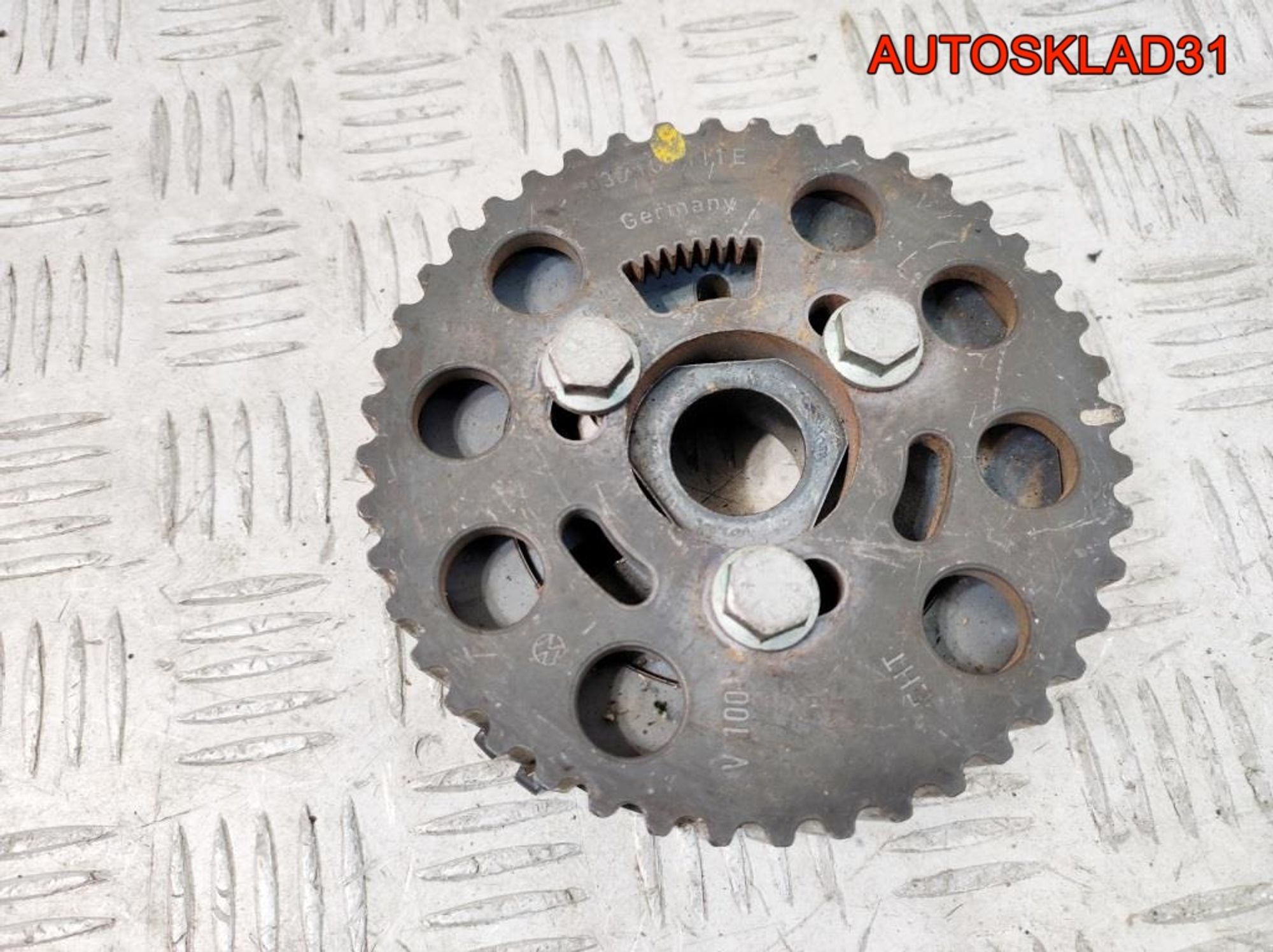 Шестерня распредвала Audi A4 B7 2,0 Дизель 038109111E, 2500 рублей, Дубовое