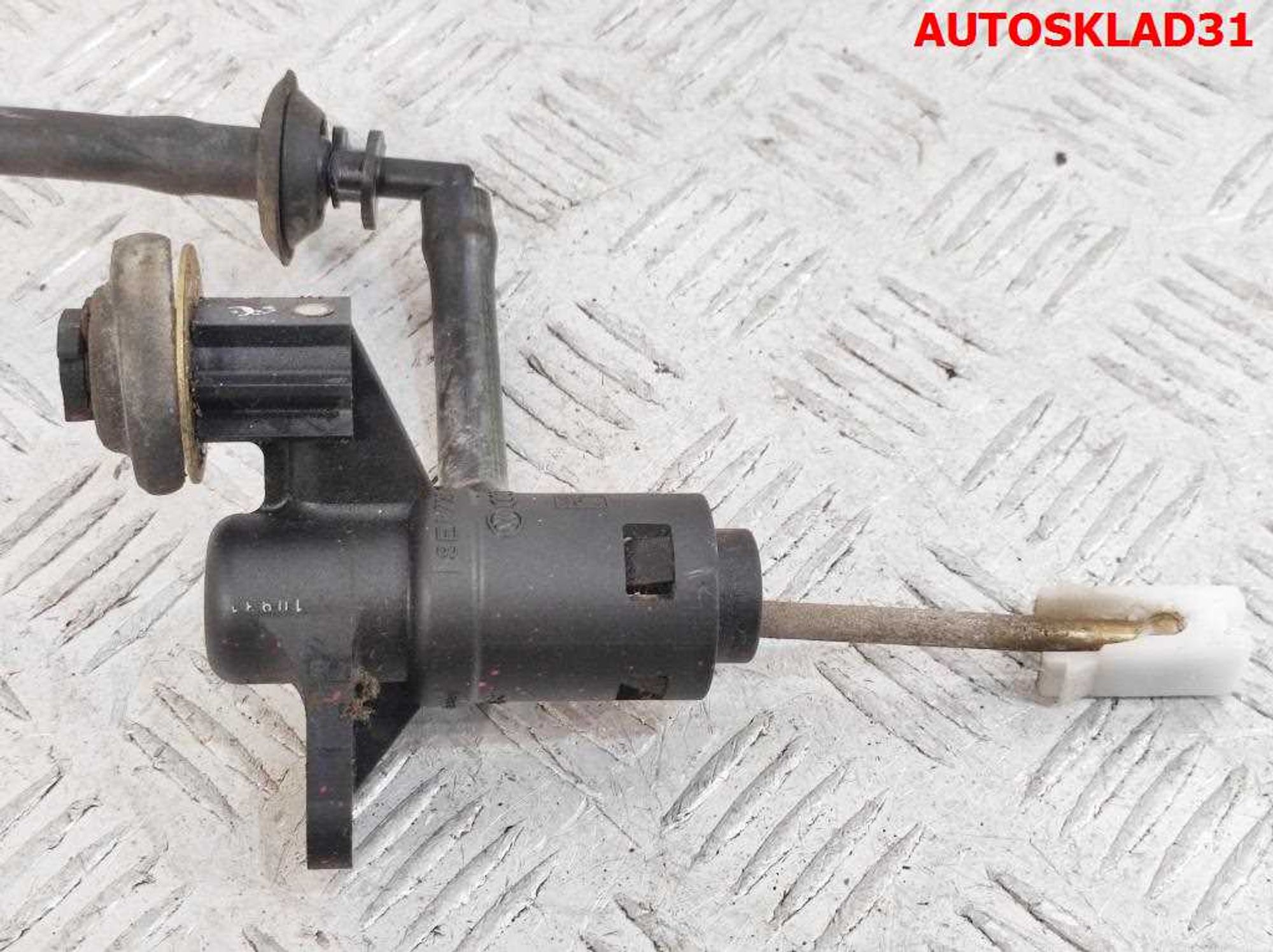 Цилиндр сцепления главный Audi A4 B6 8E1721401S, 1700 рублей, Дубовое