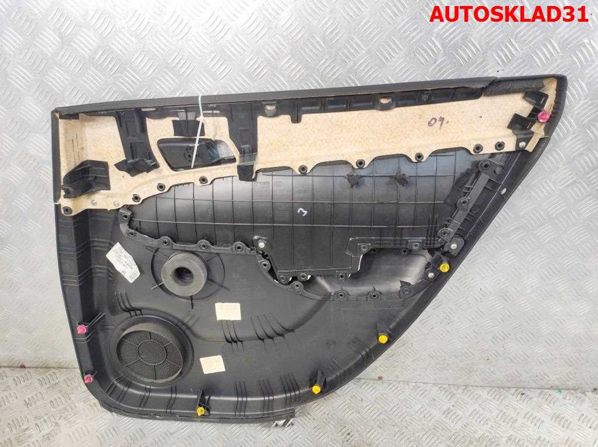 Обшивка двери задней левой Hyundai i30 833012R500, 1500 рублей, Дубовое
