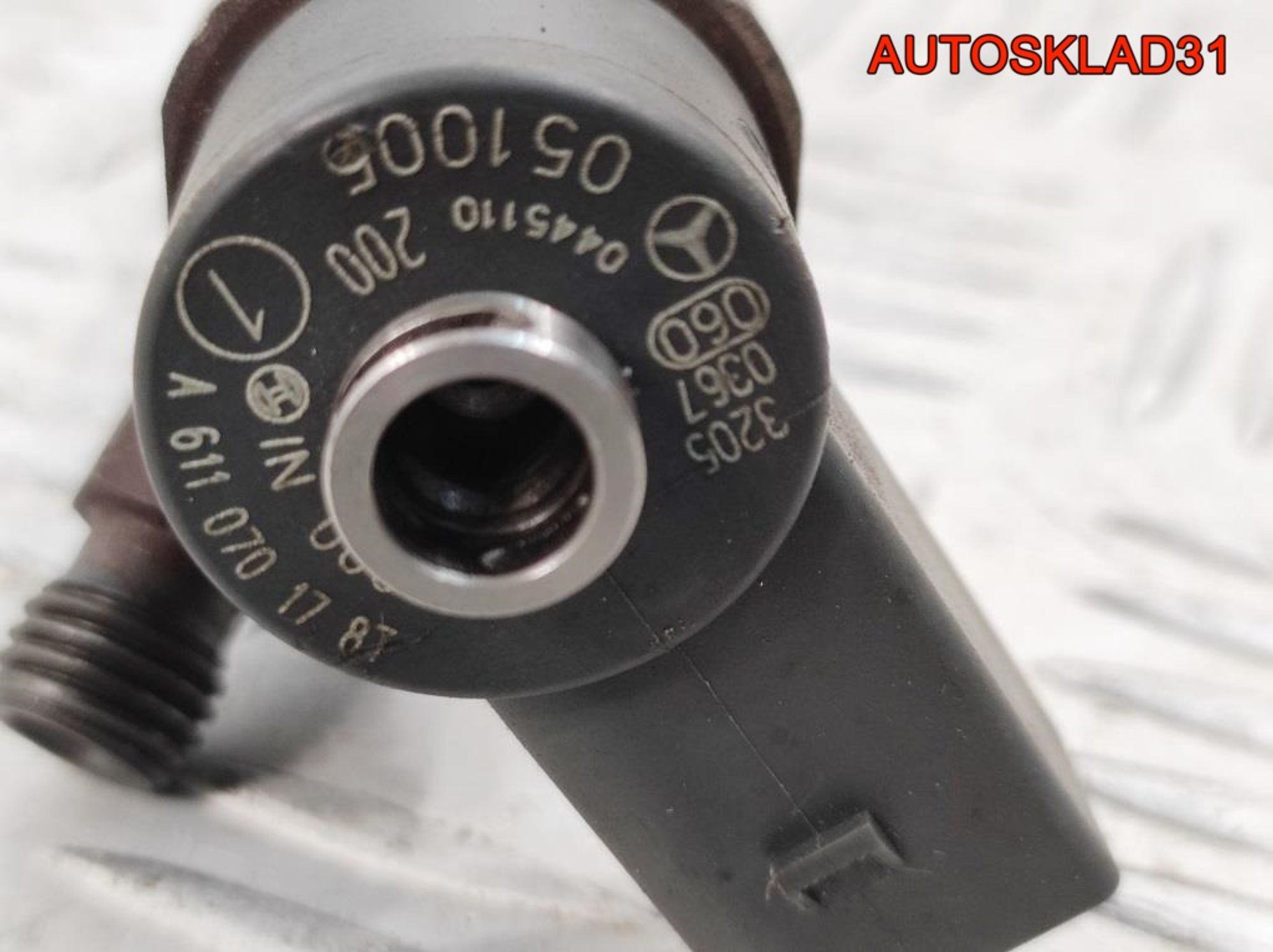 Форсунка дизельная Mercedes Benz W203 2,2 611.962 A6110701787, 7500 рублей, Дубовое