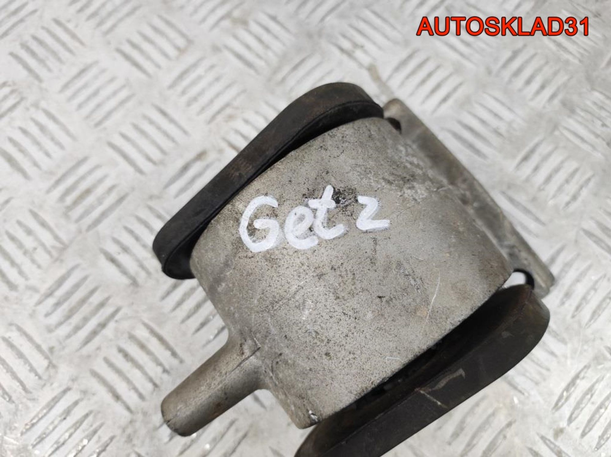 Опора двигателя левая Hyundai Getz 218351C250, 1300 рублей, Дубовое