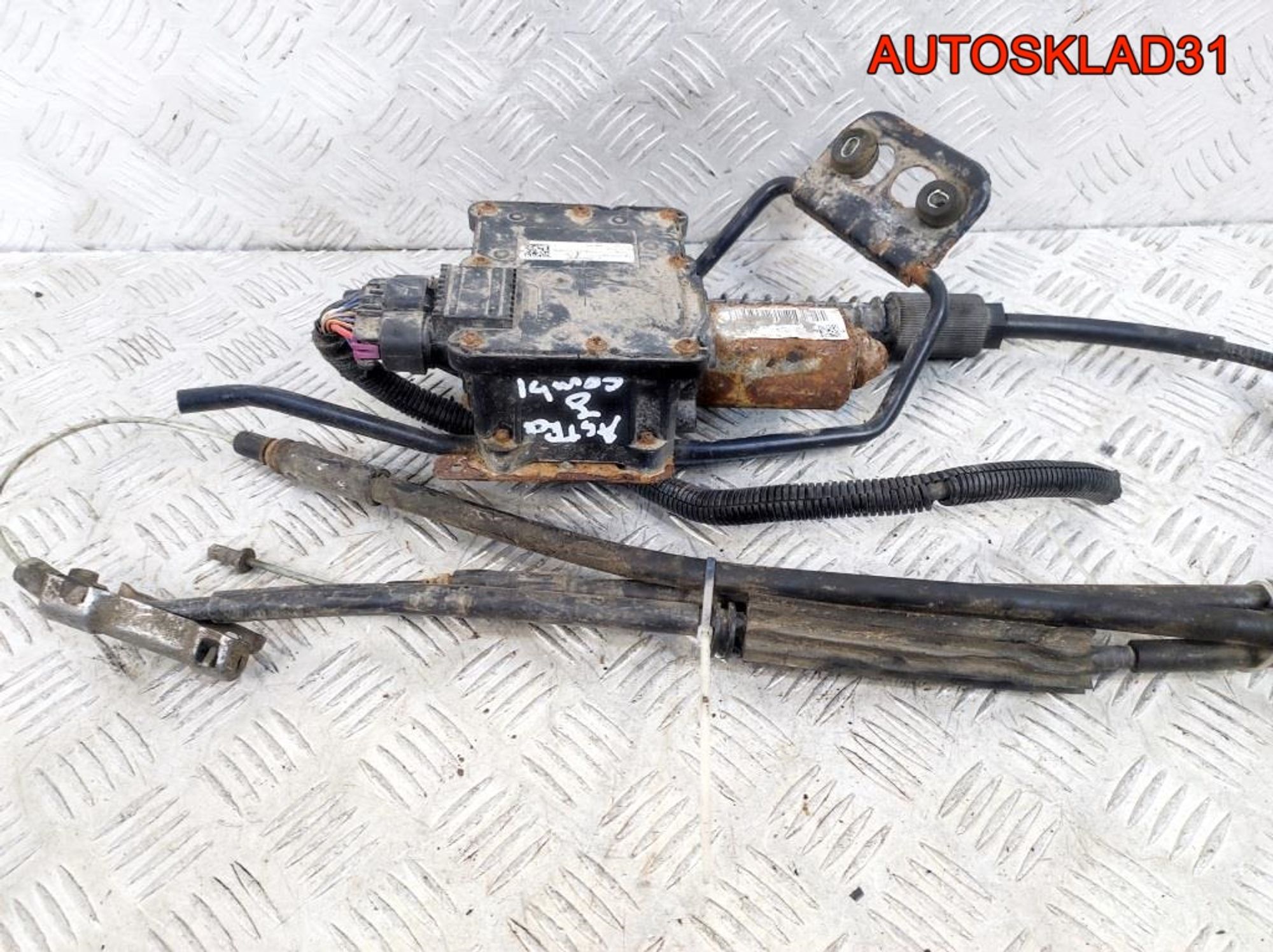 Моторчик стояночного тормоза Opel Astra J 13365044, 5400 рублей, Дубовое