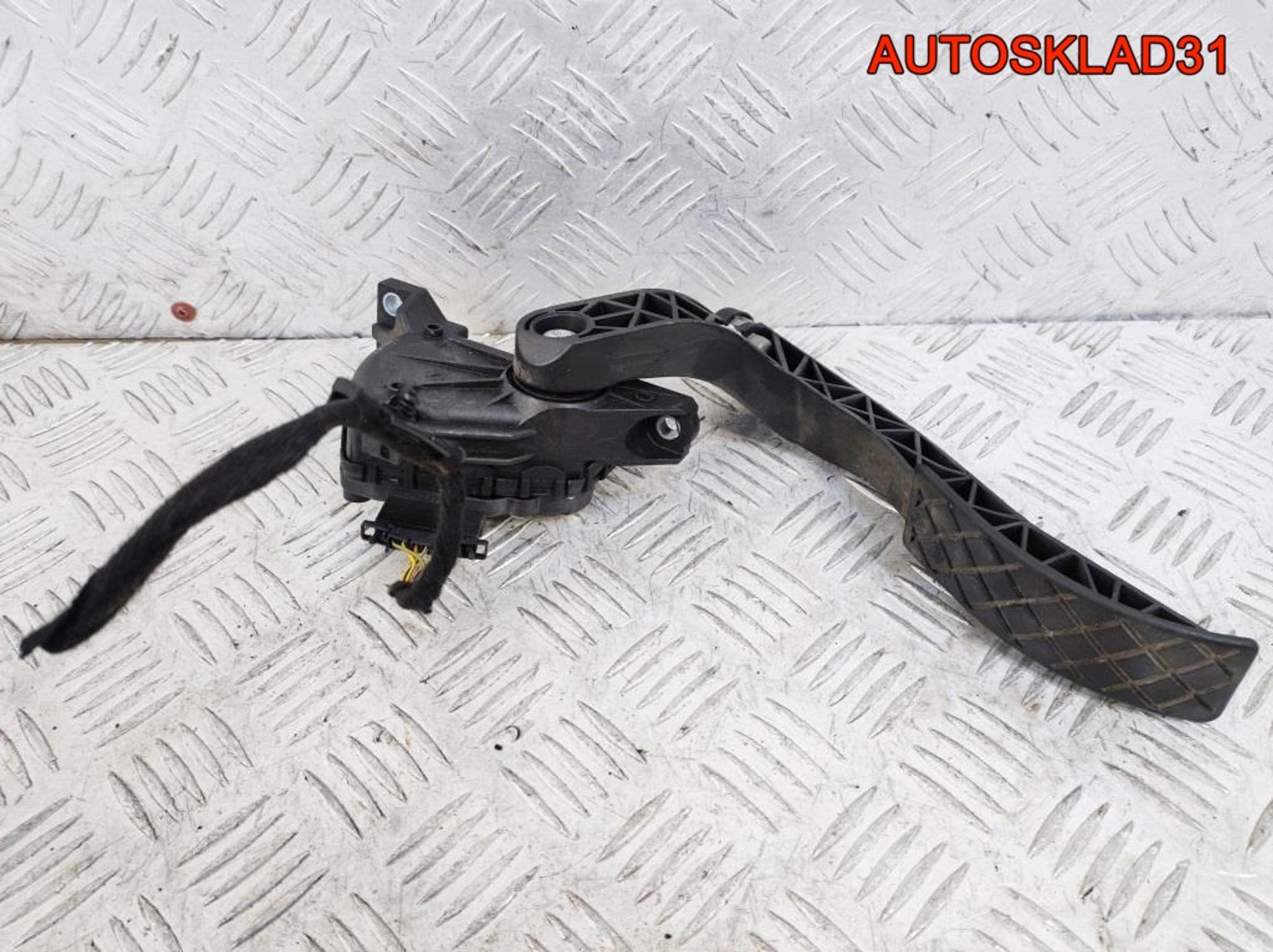 Педаль газа Audi A4 B6 1,8 AVJ Бензин 8EL723523C, 2100 рублей, Дубовое