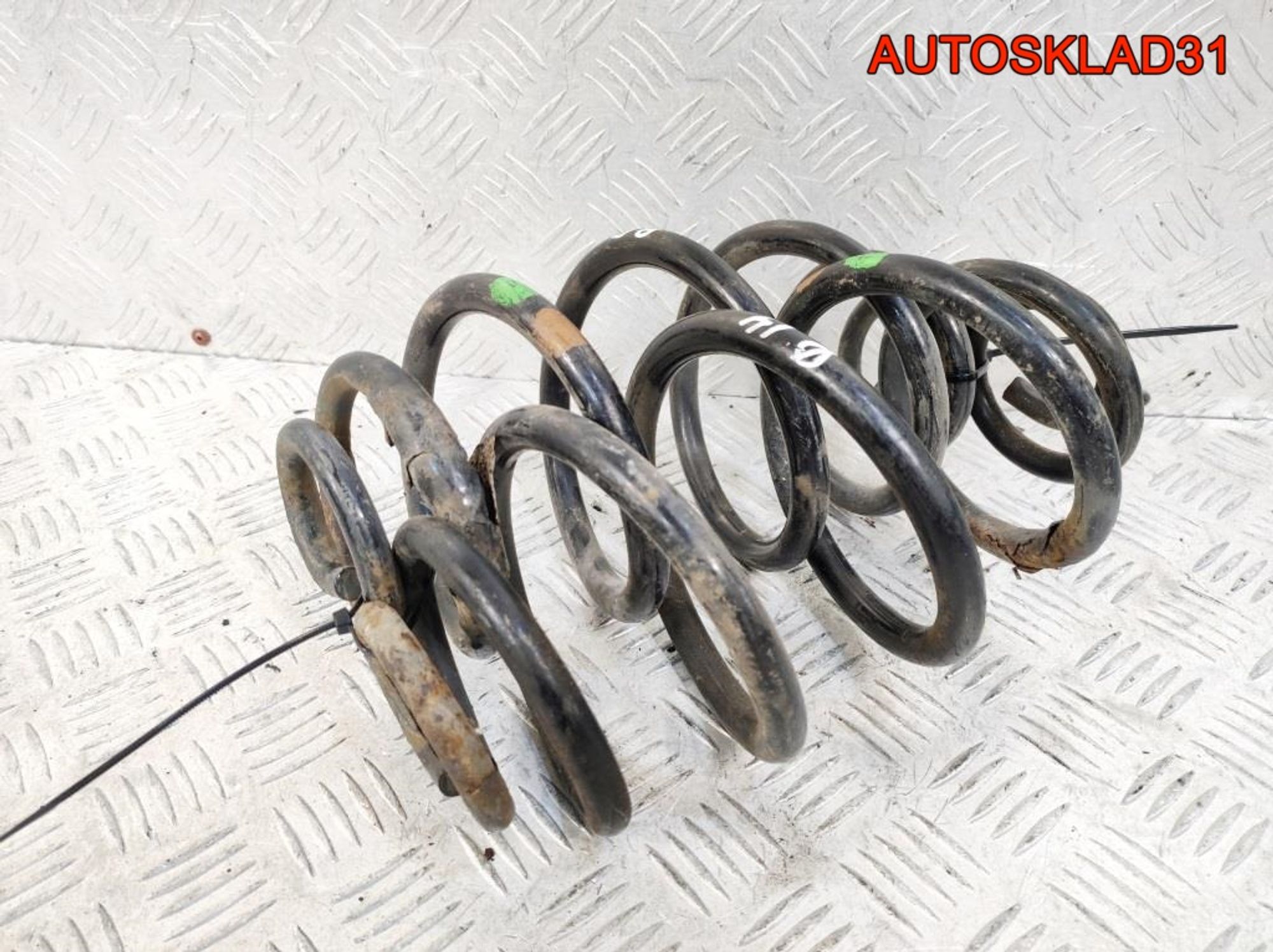 Пружина задняя Volkswagen Passat B5 3B0511115N, 1800 рублей, Дубовое