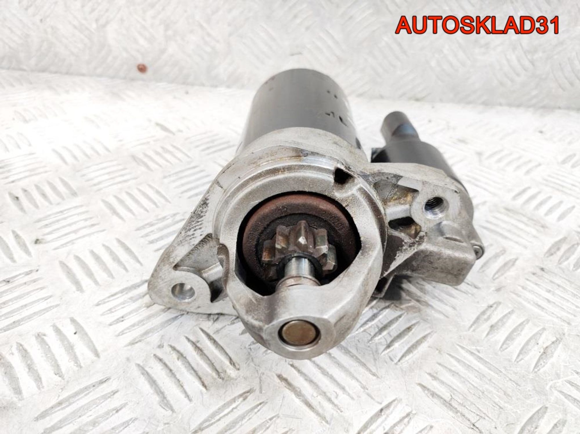 Стартер Audi A8 D3 6.0BHT Бензин 07C911023D, 5400 рублей, Дубовое