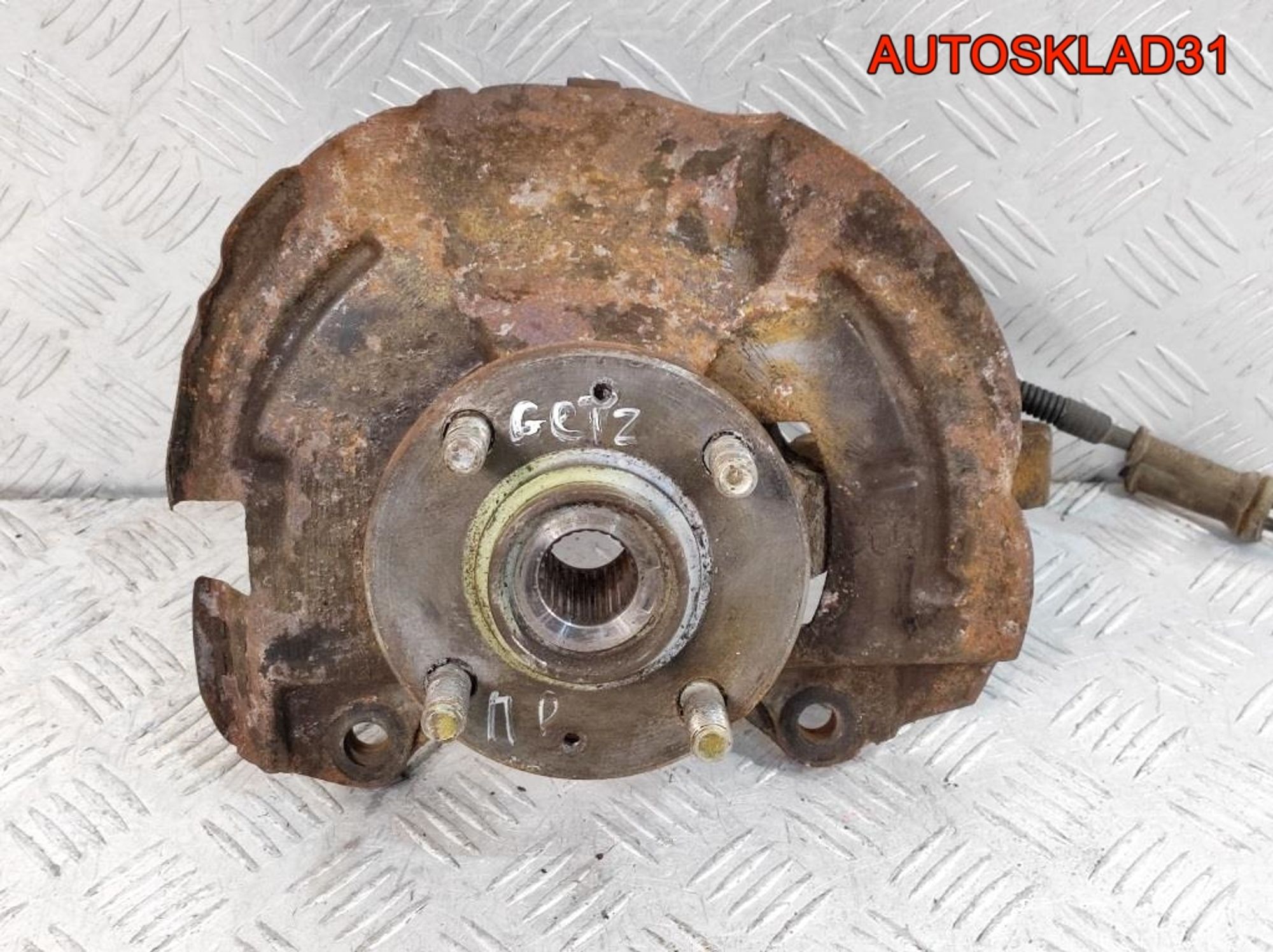 Кулак поворотный передний правый в сборе Hyundai Getz 517161C110, 4500 рублей, Дубовое