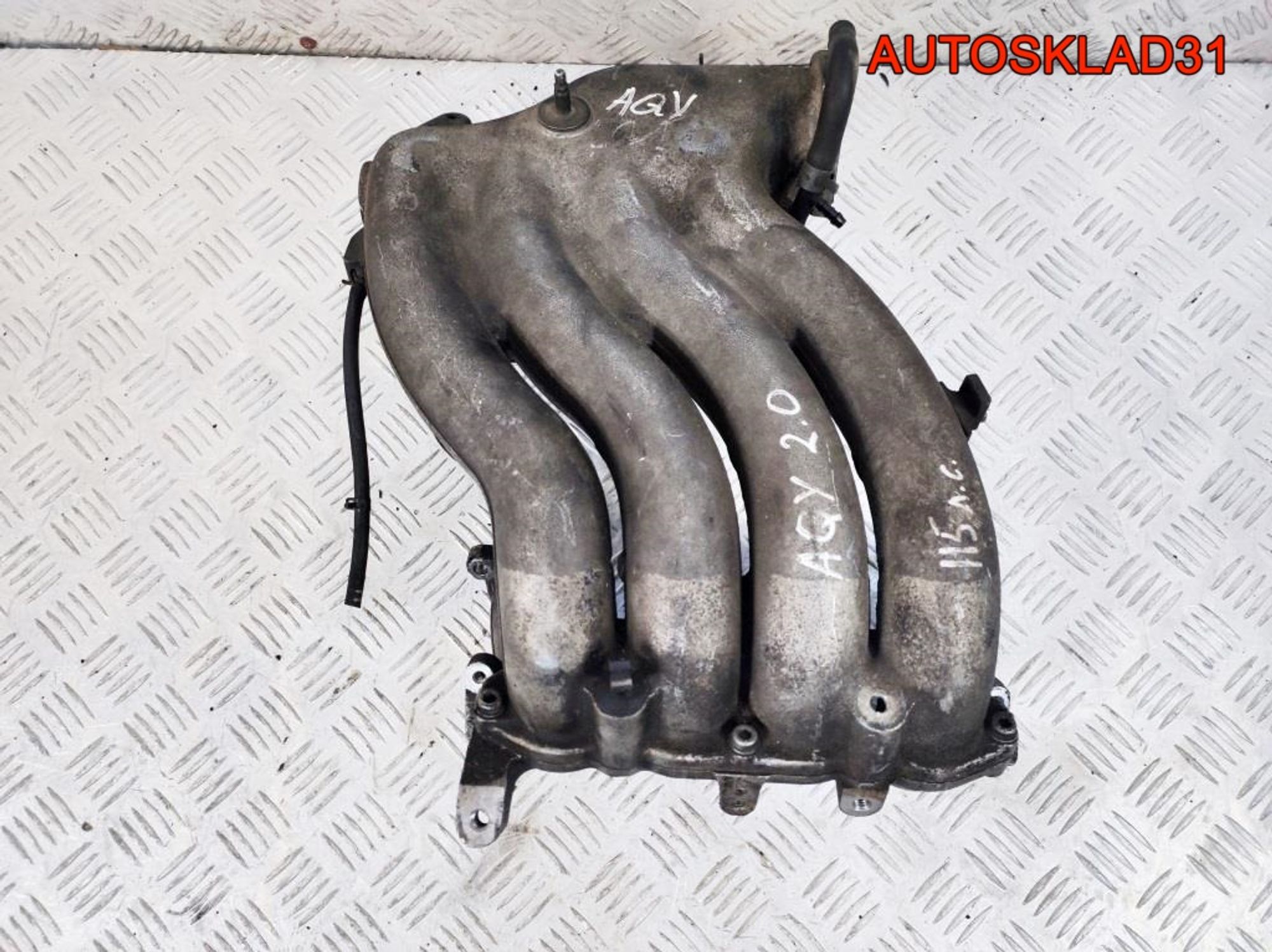 Коллектор впускной VW Golf 4 2.0 AQY 06A133223N, 900 рублей, Дубовое