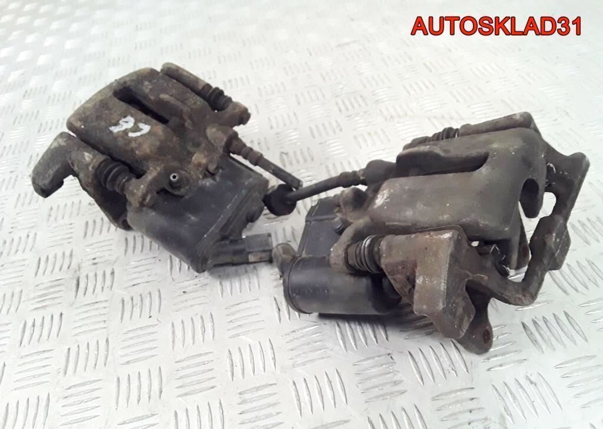 Суппорт тормозной задний Audi A6 C6 4F0615403F Цена за ОДИН Суппорт, 5000 рублей, Дубовое