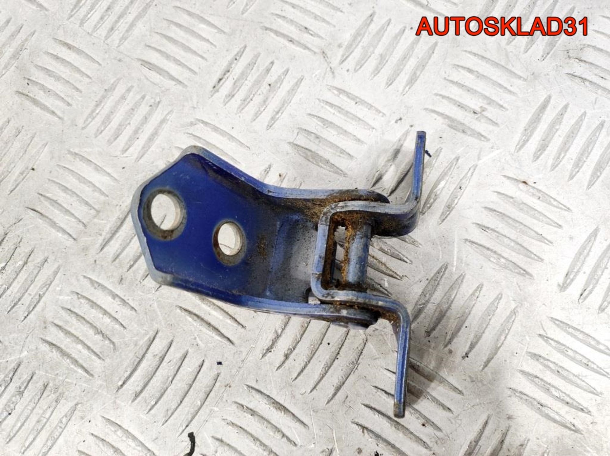 Петля двери передняя правая верхняя
Mazda 3 BK, 500 рублей, Дубовое