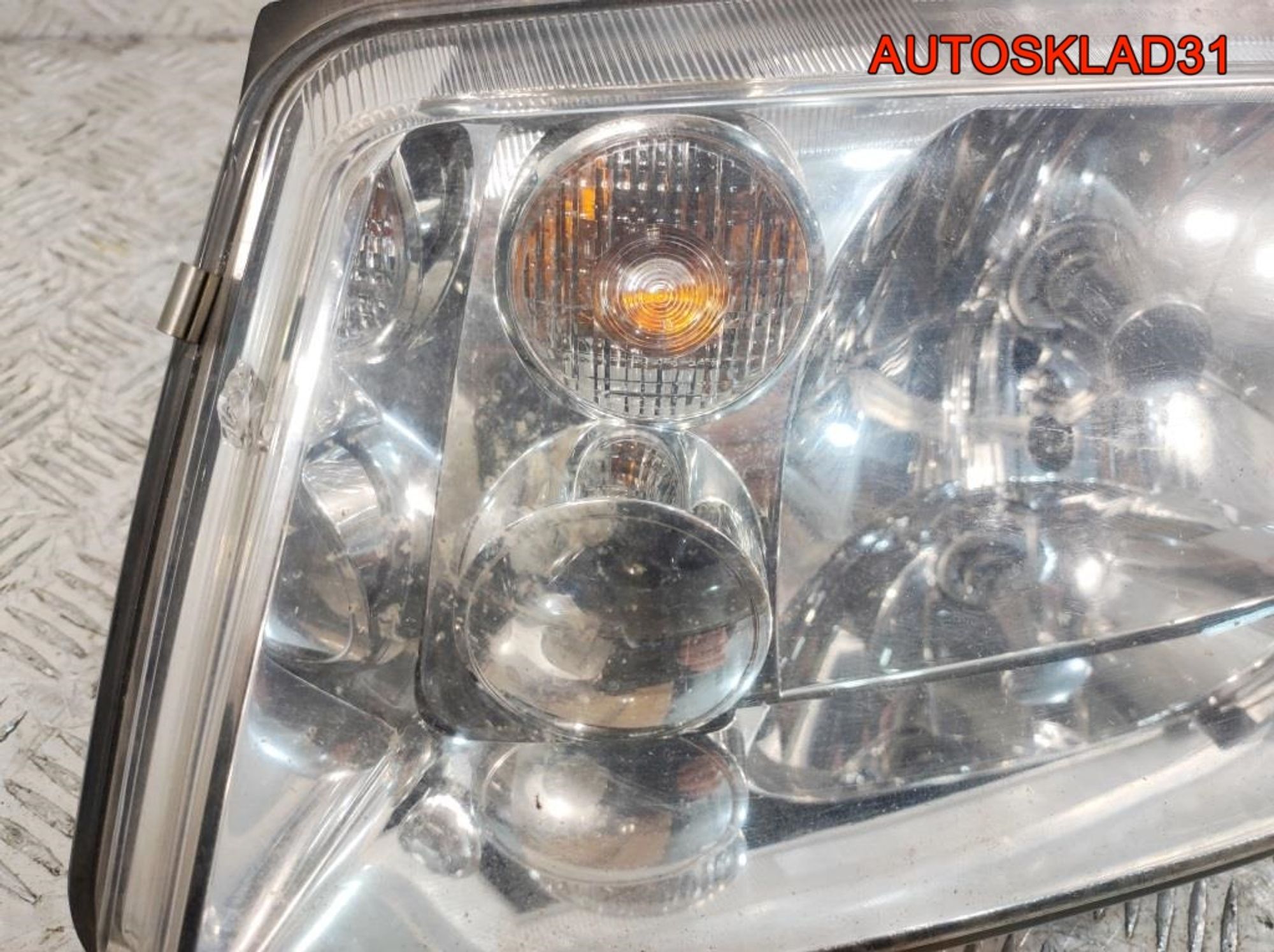 Фара левая Hella Volkswagen Bora 96359700L, 7000 рублей, Дубовое