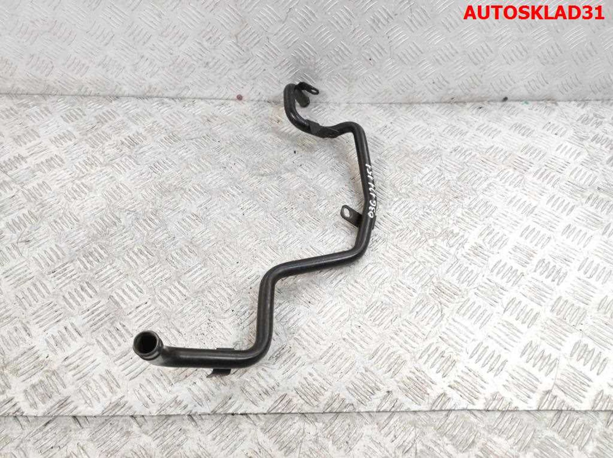 Трубка охлаждающей жидкости VW Passat B6 2,0 Дизель 03G121151, 1600 рублей, Дубовое