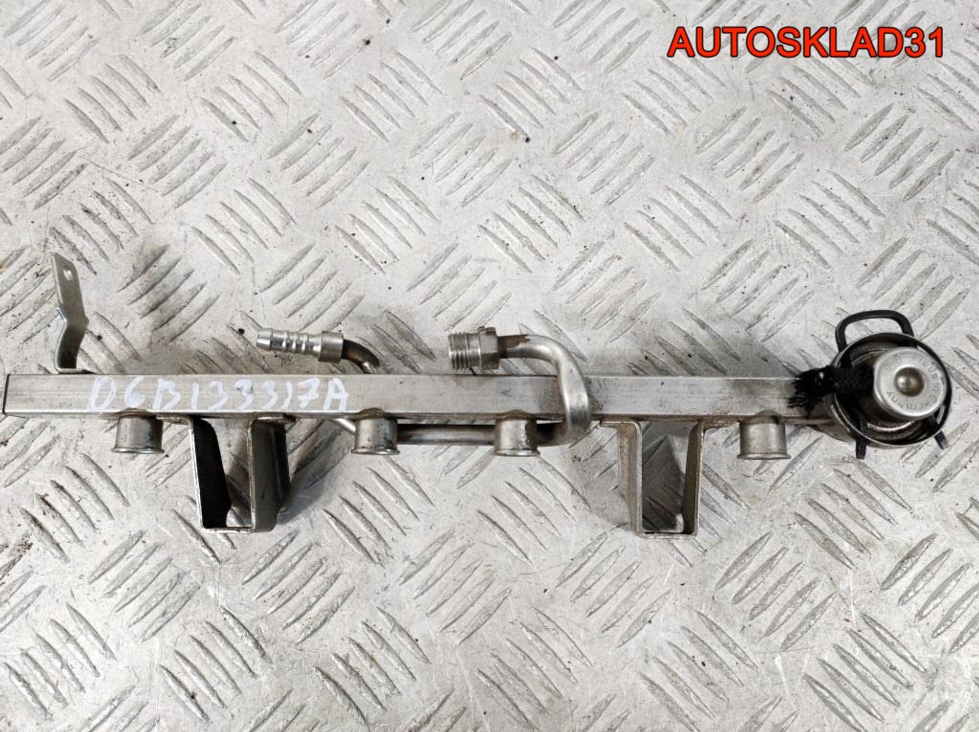 Рейка топливная VW Passat B5  1.6 ANA 06B133317A, 900 рублей, Дубовое