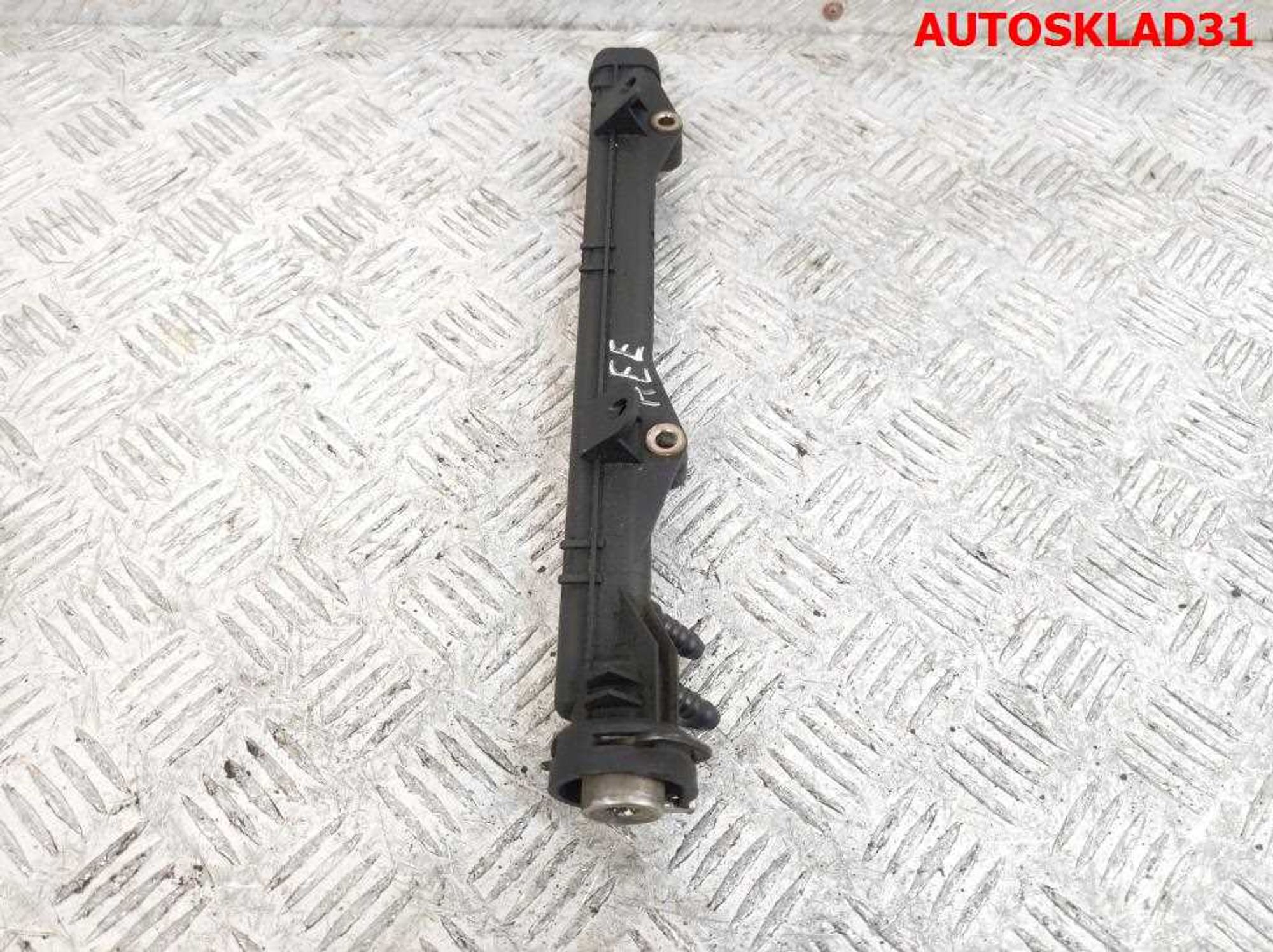 Рейка топливная Skoda Octavia 1,6 AEE 032133319, 900 рублей, Дубовое