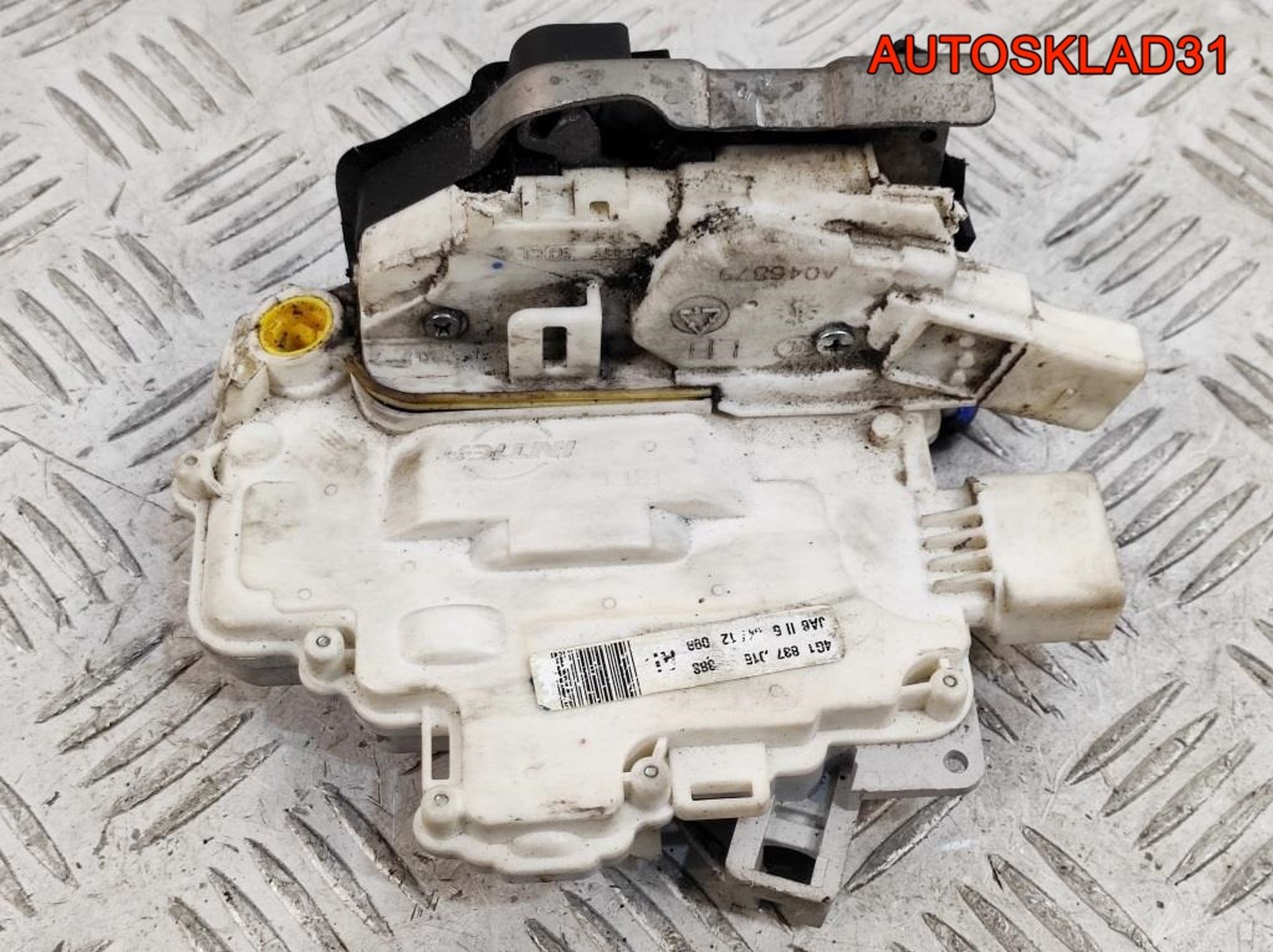 Замок двери передней левой Audi A6 C7 4G 4G1837015, 8000 рублей, Дубовое