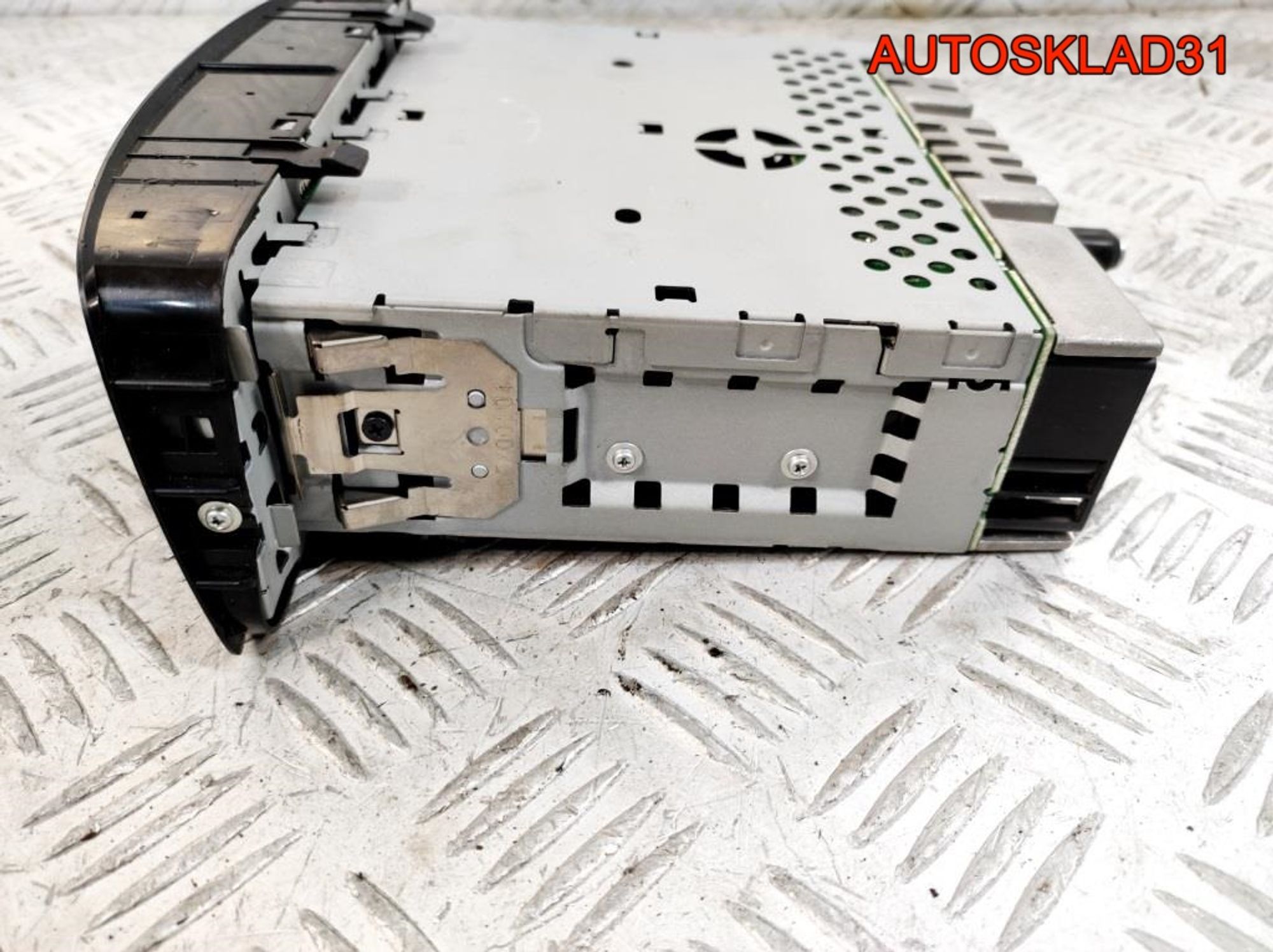 Магнитола Toyota Aygo 861200H010, 2000 рублей, Дубовое