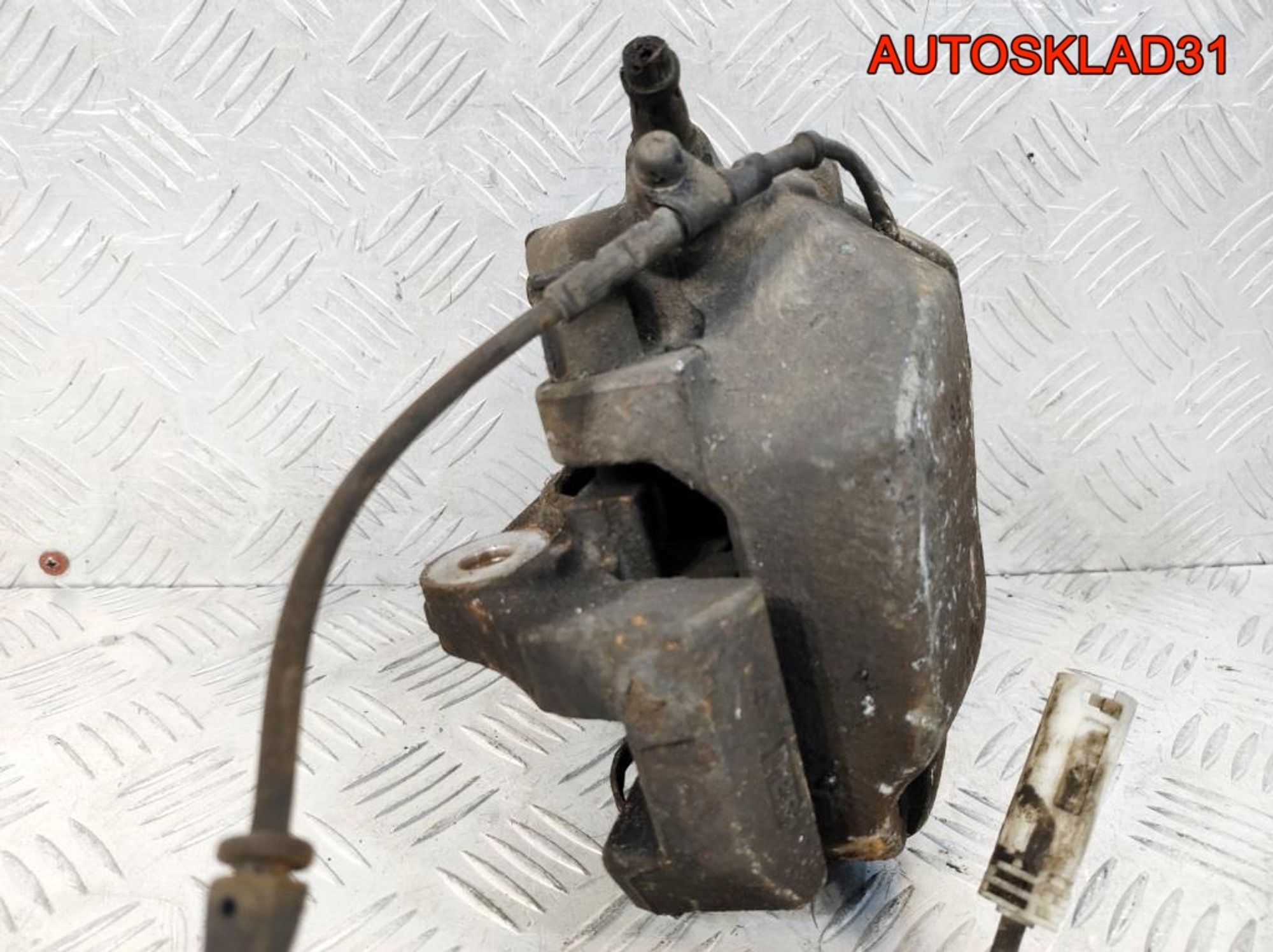 Суппорт тормозной перед левый BMW E90 34116769091, 2100 рублей, Дубовое