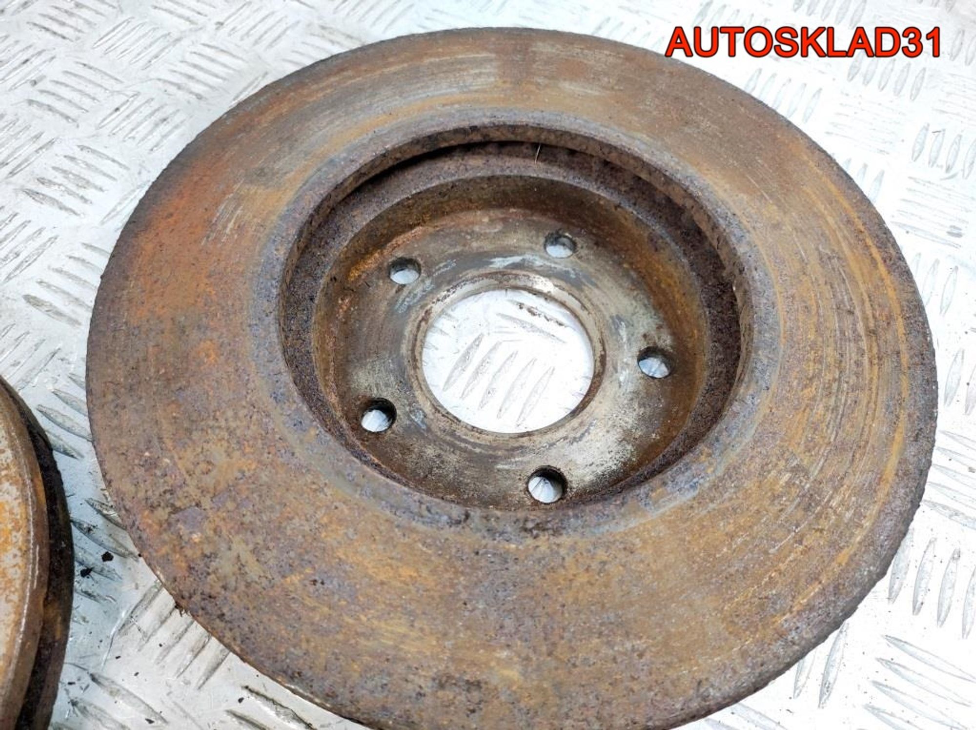 Диск тормозной передний Nissan X-Trail T30 402068H300, 900 рублей, Дубовое