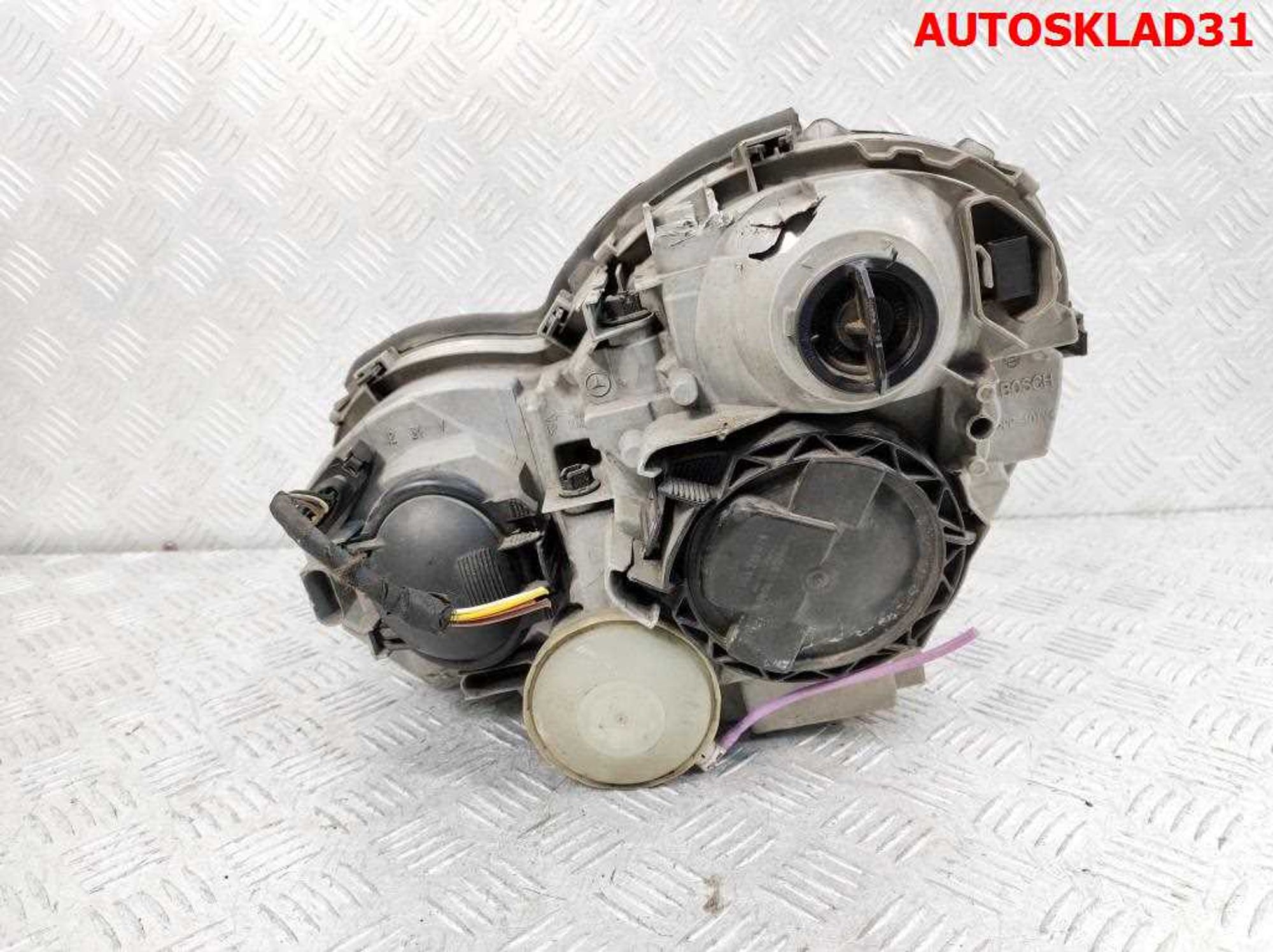 Фара правая Mercedes Benz W203 A2038200861 Дорест, 3200 рублей, Дубовое