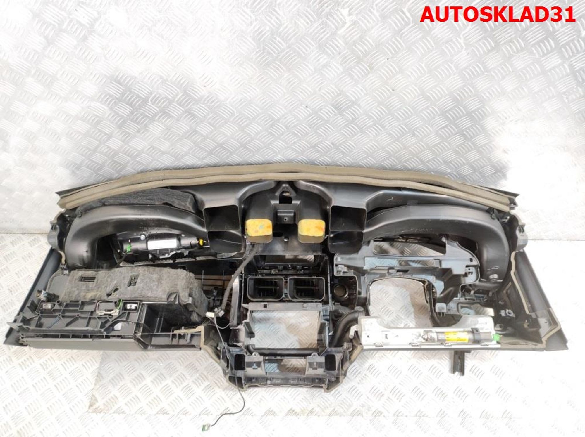 Торпедо Голое Mercedes GLK X204 A20468049879, 27000 рублей, Дубовое