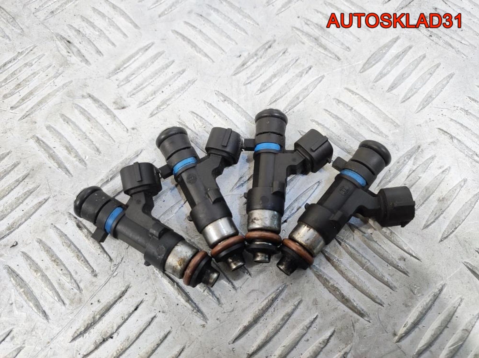 Форсунка топливная VW Golf 5 1,6 BSE 06A906031CE, 1300 рублей, Дубовое