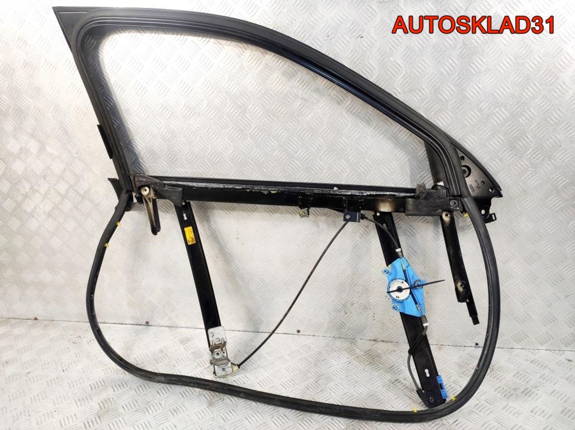 Рамка двери передней левой Audi A4 B 8E0837461A, 3700 рублей, Дубовое