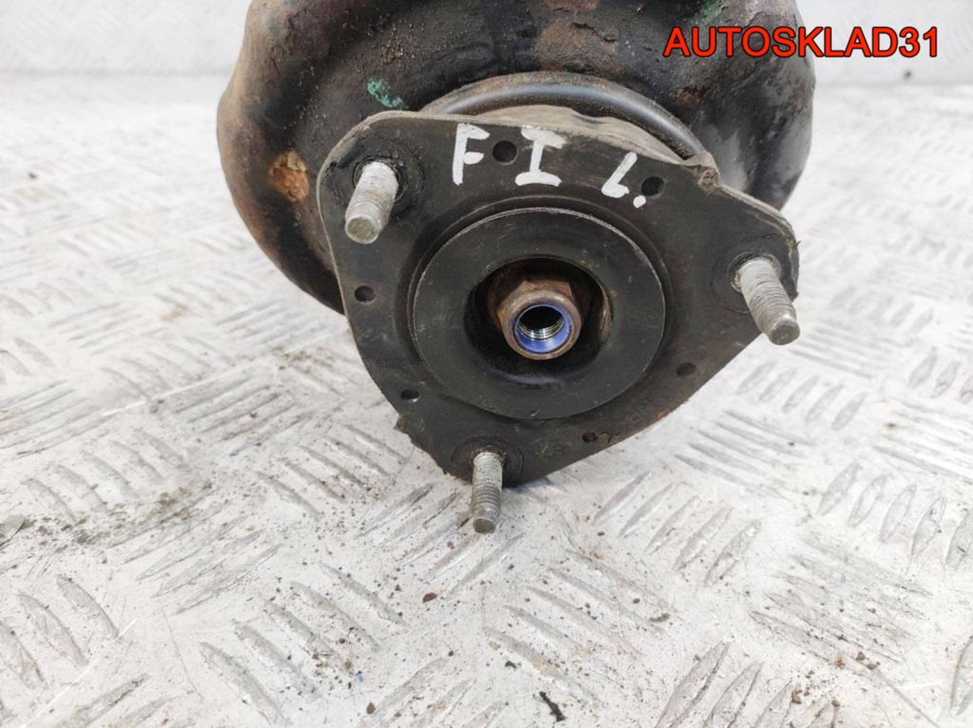 Амортизаторы передние Комплект Peugeot 208 9804831280, 8000 рублей, Дубовое