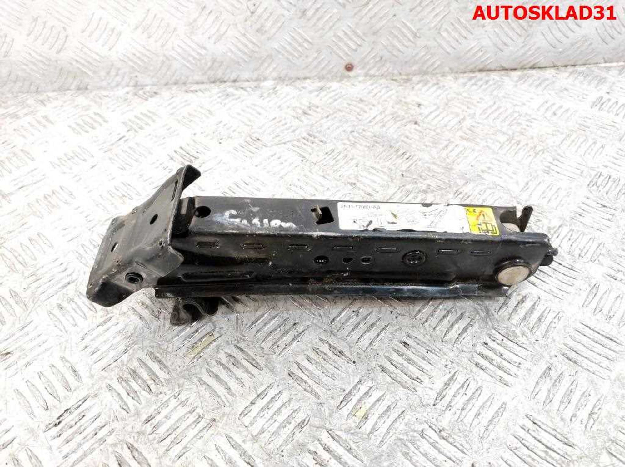 Домкрат Ford Fusion 2N1117080AB, 1500 рублей, Дубовое