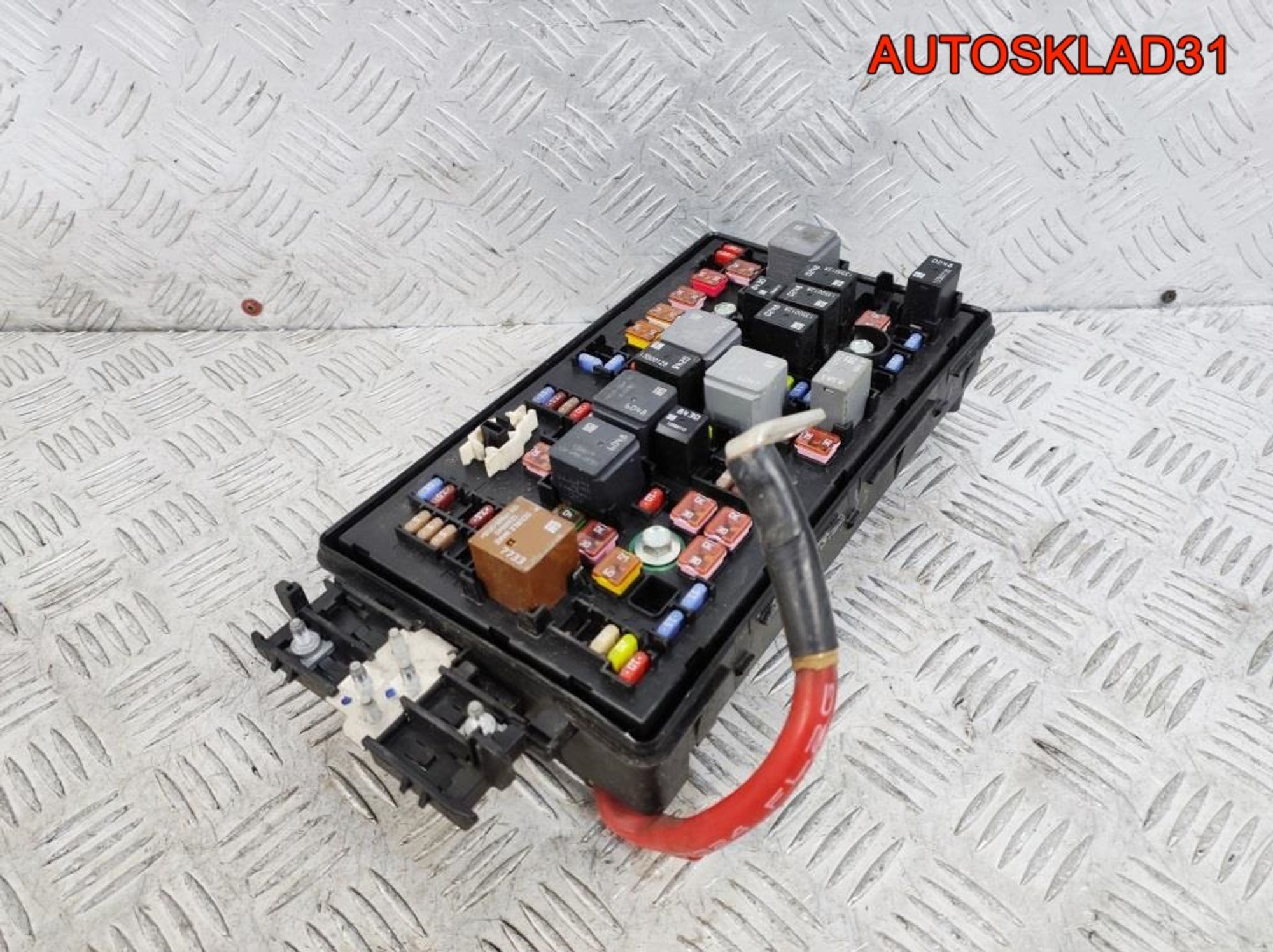 Блок предохранителей Opel Insignia A20DTH 13222782, 2100 рублей, Дубовое