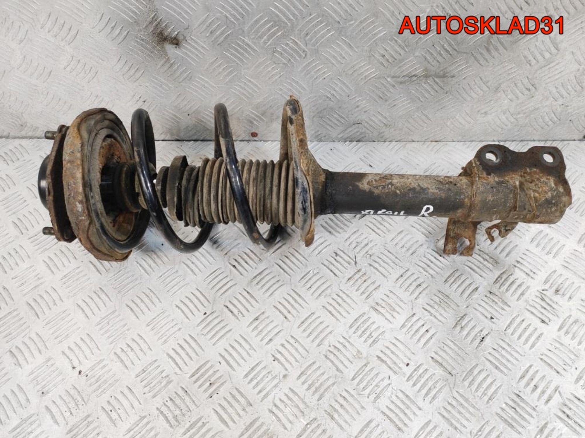 Амортизатор передний правый Nissan X-Trail T30 543028H726, 3200 рублей, Дубовое