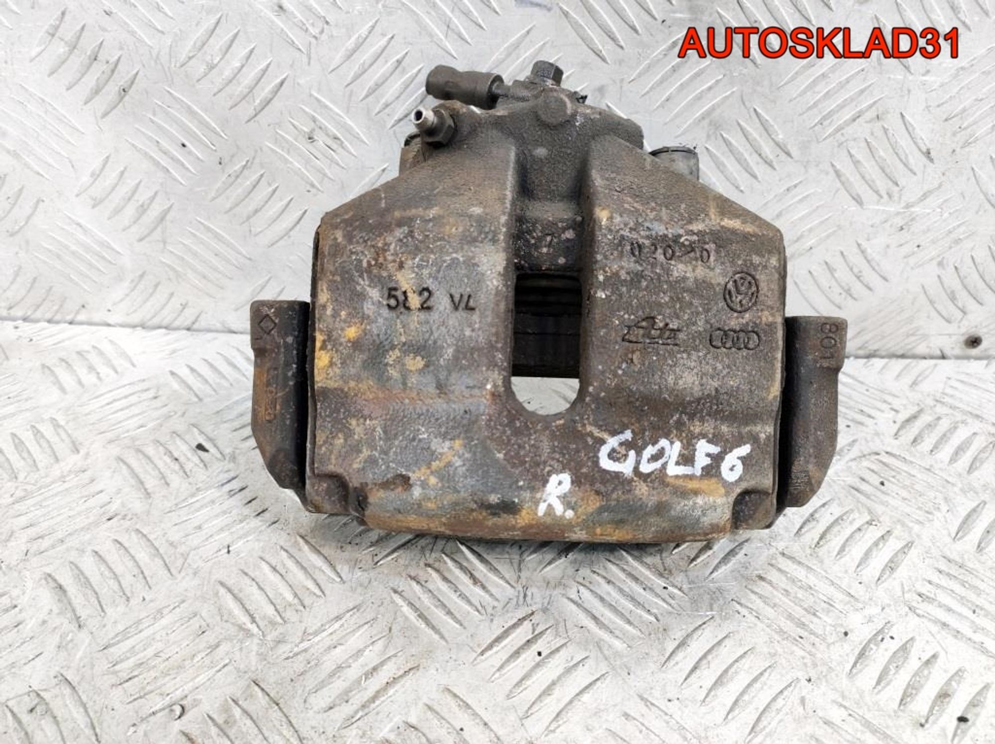 Суппорт тормозной передний правый VW Golf 6 1K0615124E, 2300 рублей, Дубовое