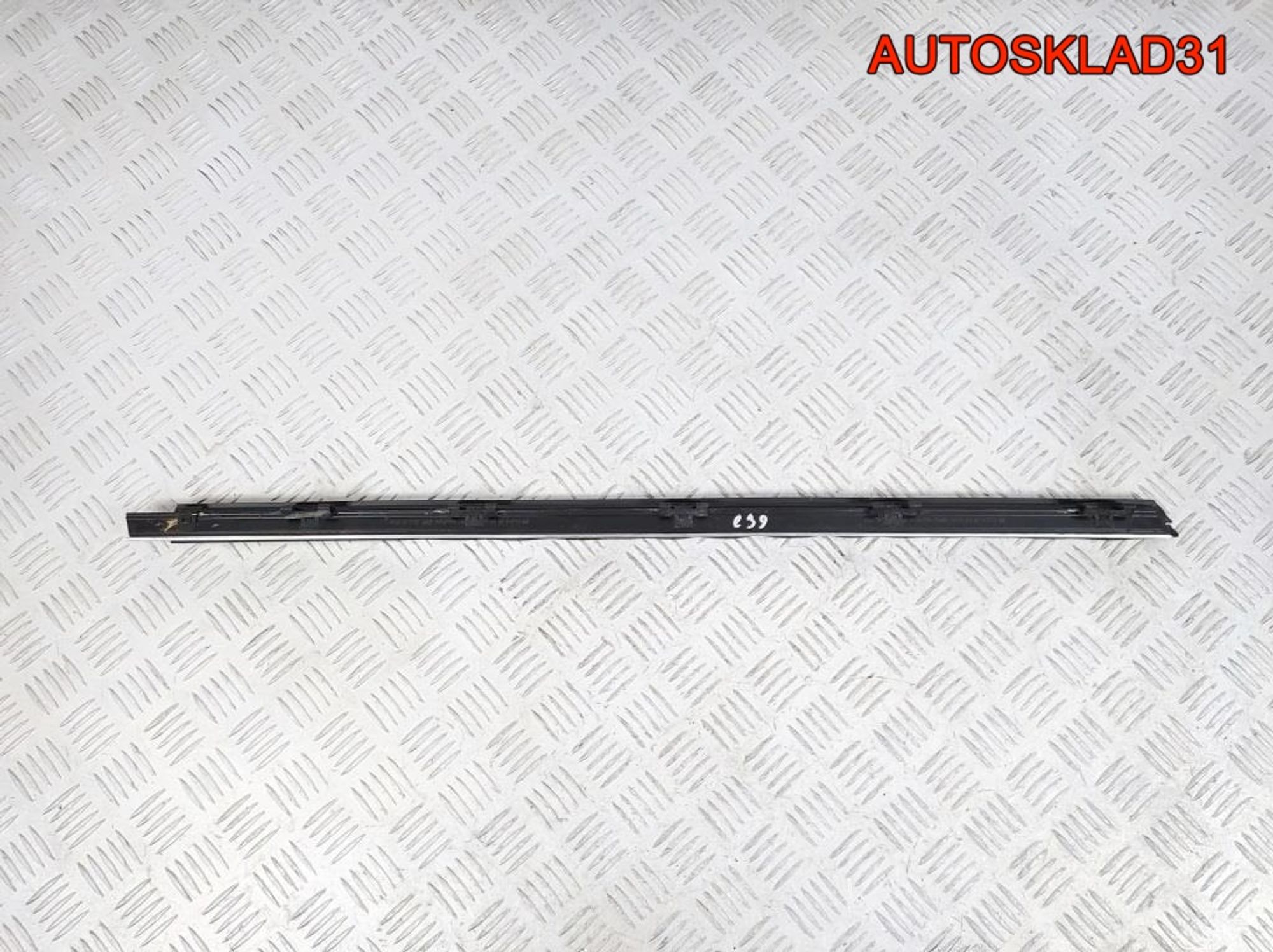 Накладка стекла переднего левого BMW E39, 1300 рублей, Дубовое