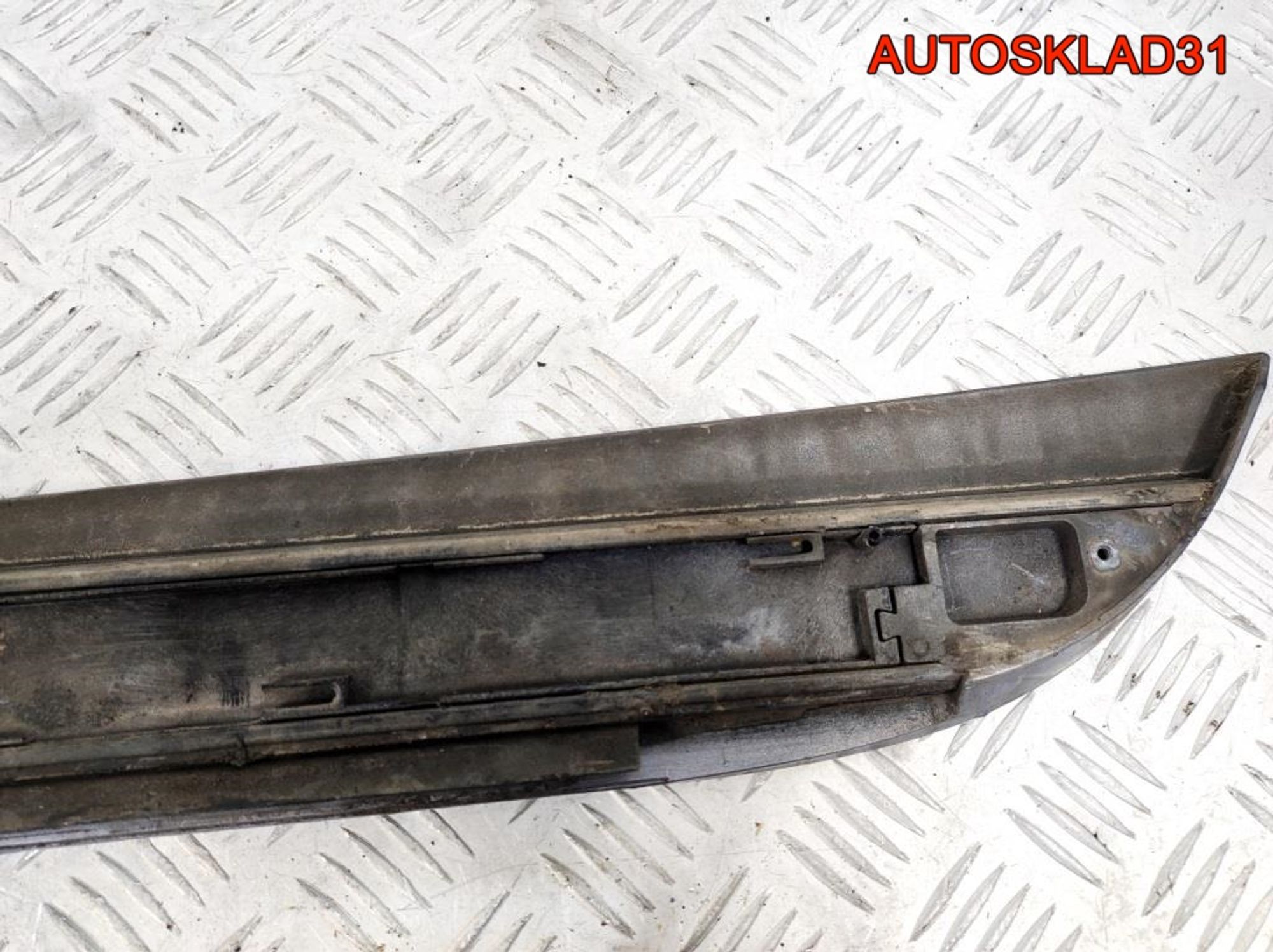 Молдинг задней правой двери Audi A6 C6 4F0853970B, 2300 рублей, Дубовое