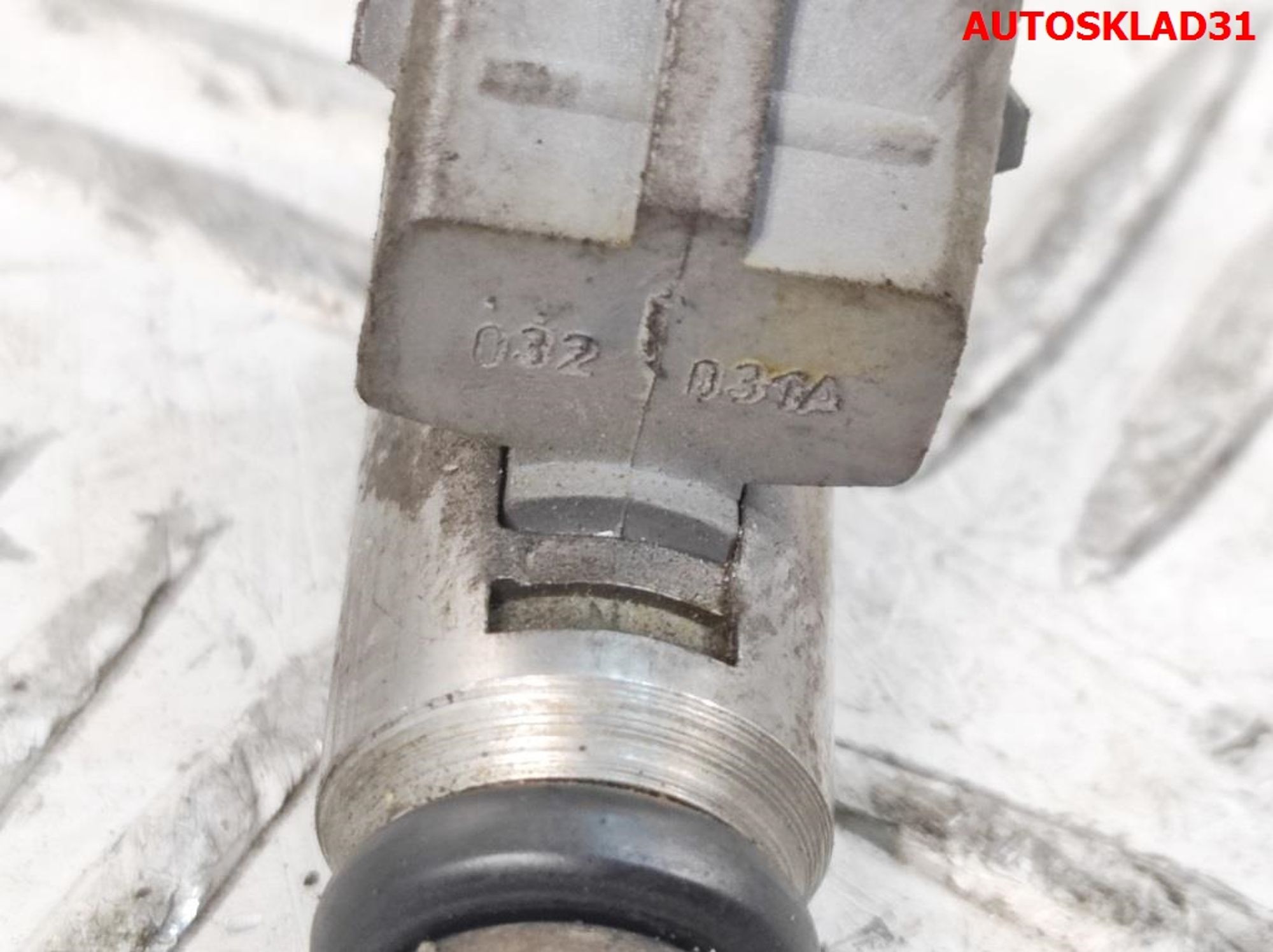 Форсунка топливная Skoda Octavia A4 1,6 AEE 032031A Цена за ОДНУ форсунку, 1000 рублей, Дубовое