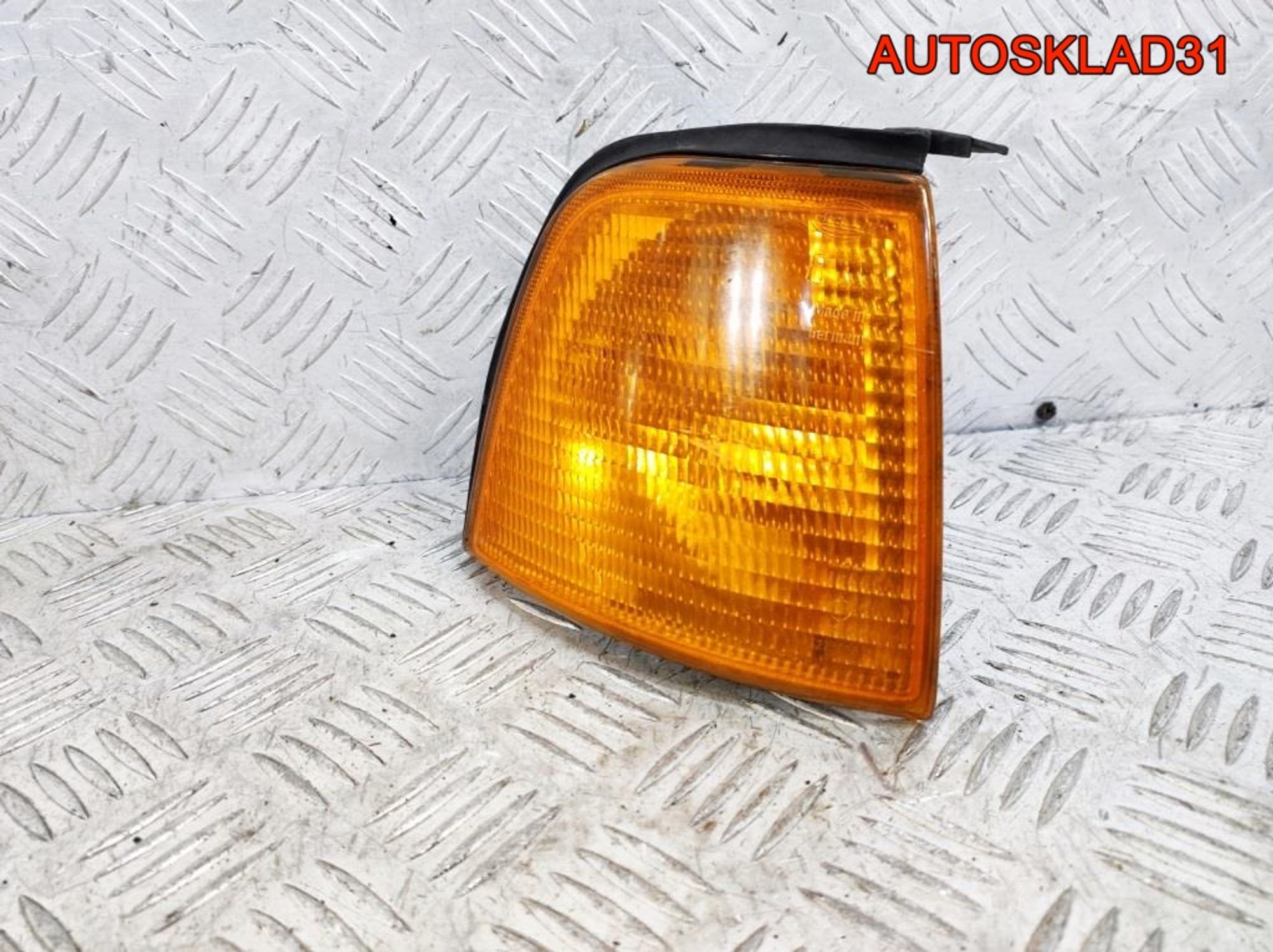 Указатель поворота правый Audi 80 B4 893953050, 900 рублей, Дубовое