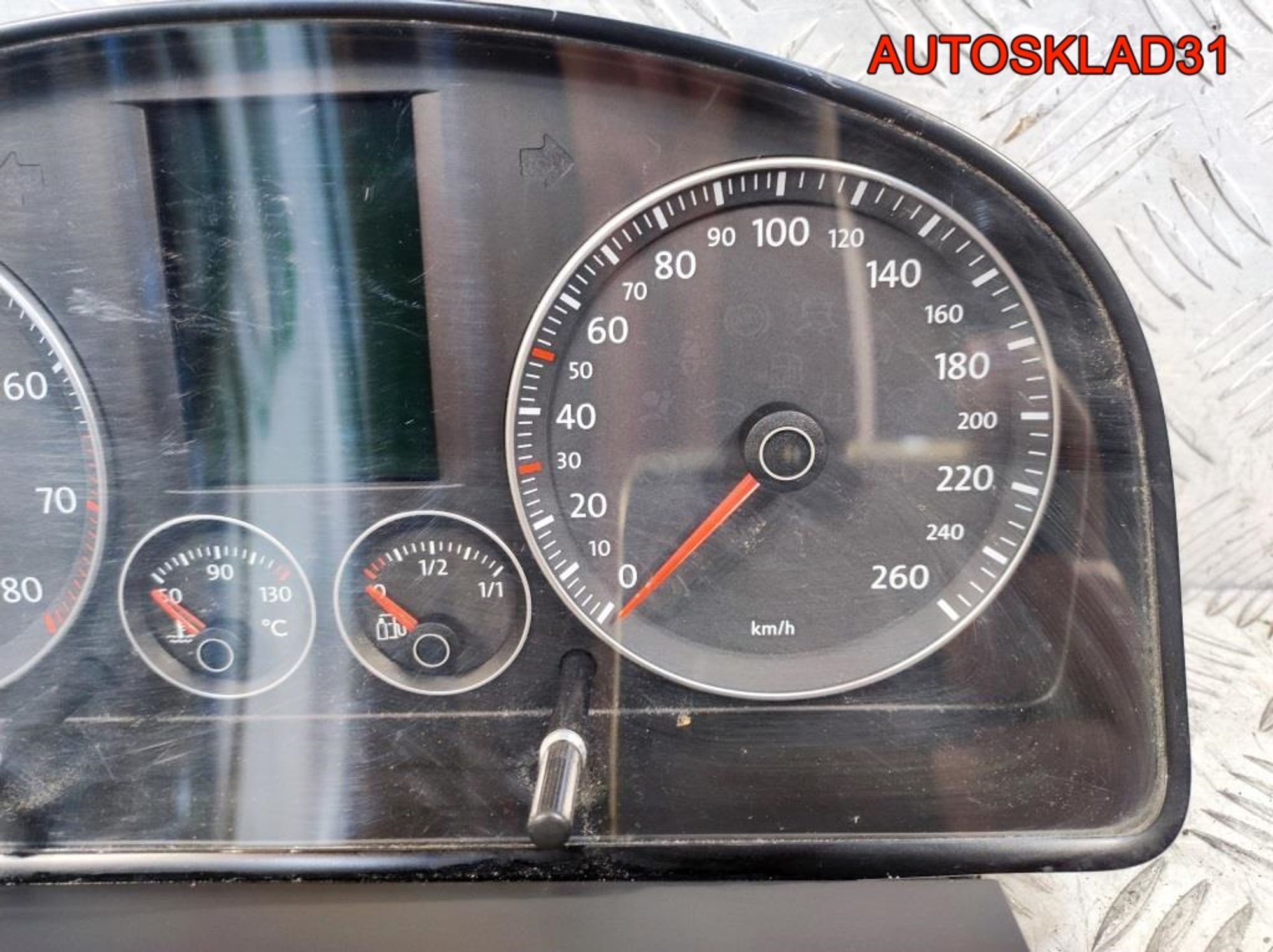 Панель приборов VW Touran 1T0920874E Бензин, 8100 рублей, Дубовое