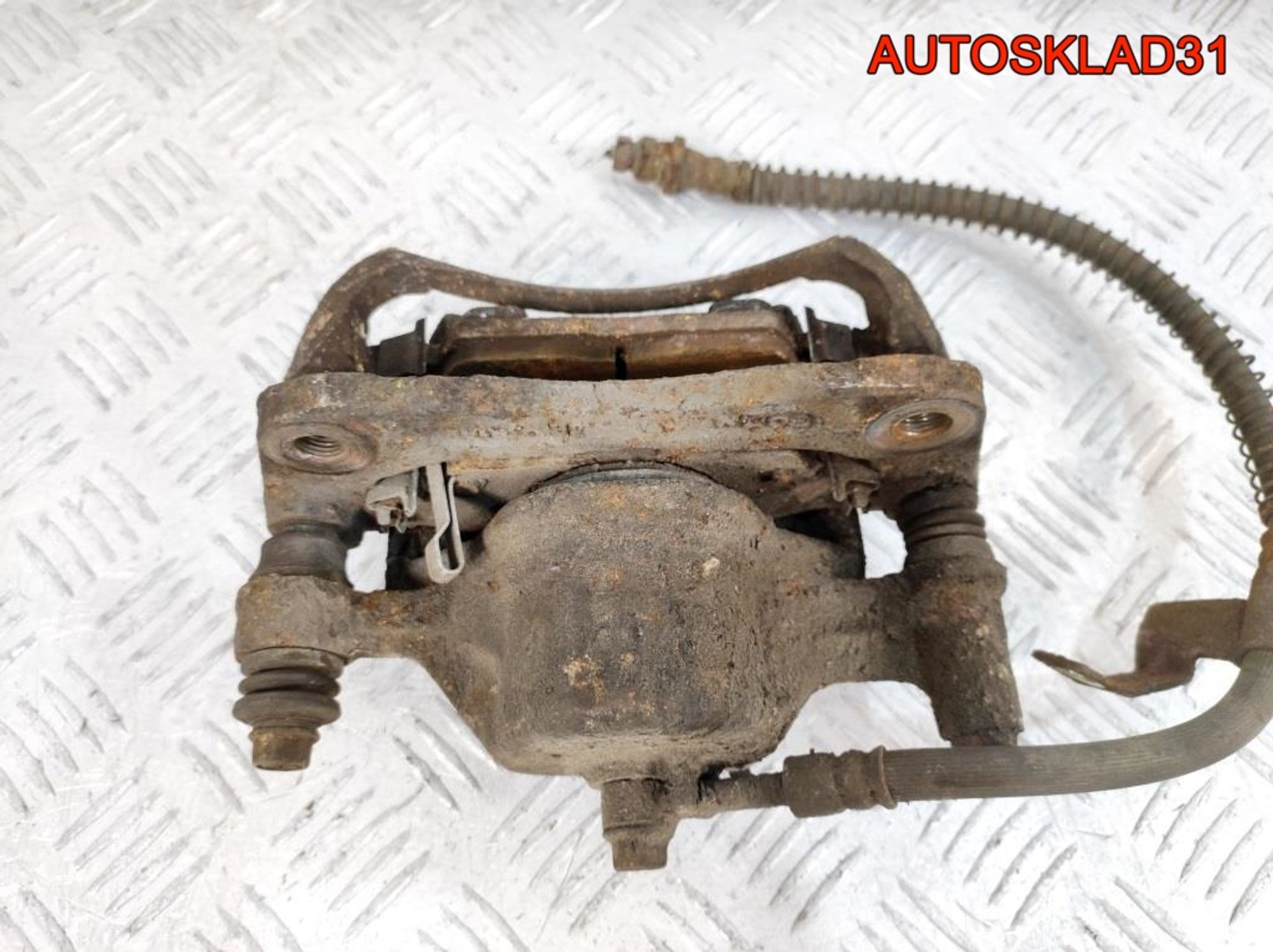 Суппорт тормозной передний левый Hyundai Getz 5818025A00, 1000 рублей, Дубовое