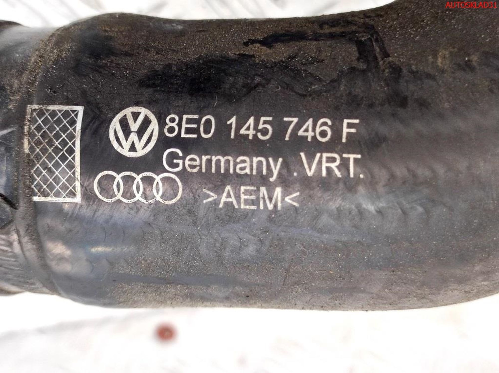 Интеркулер правый Audi A4 B6 2,5 Дизель 8E0145806C, 6000 рублей, Дубовое