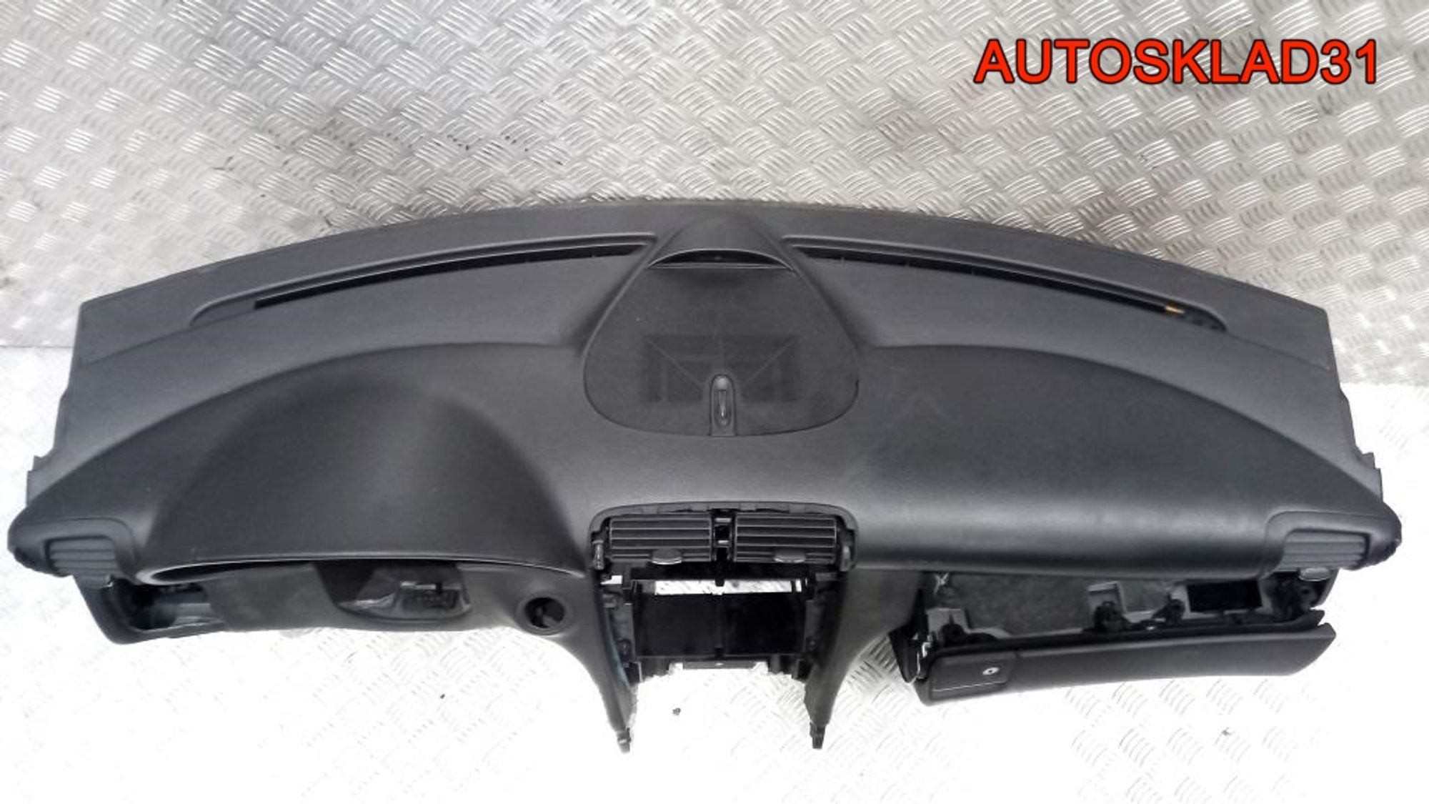 Торпедо Голое MercedesBenz W203 A20368001879C52, 14000 рублей, Дубовое