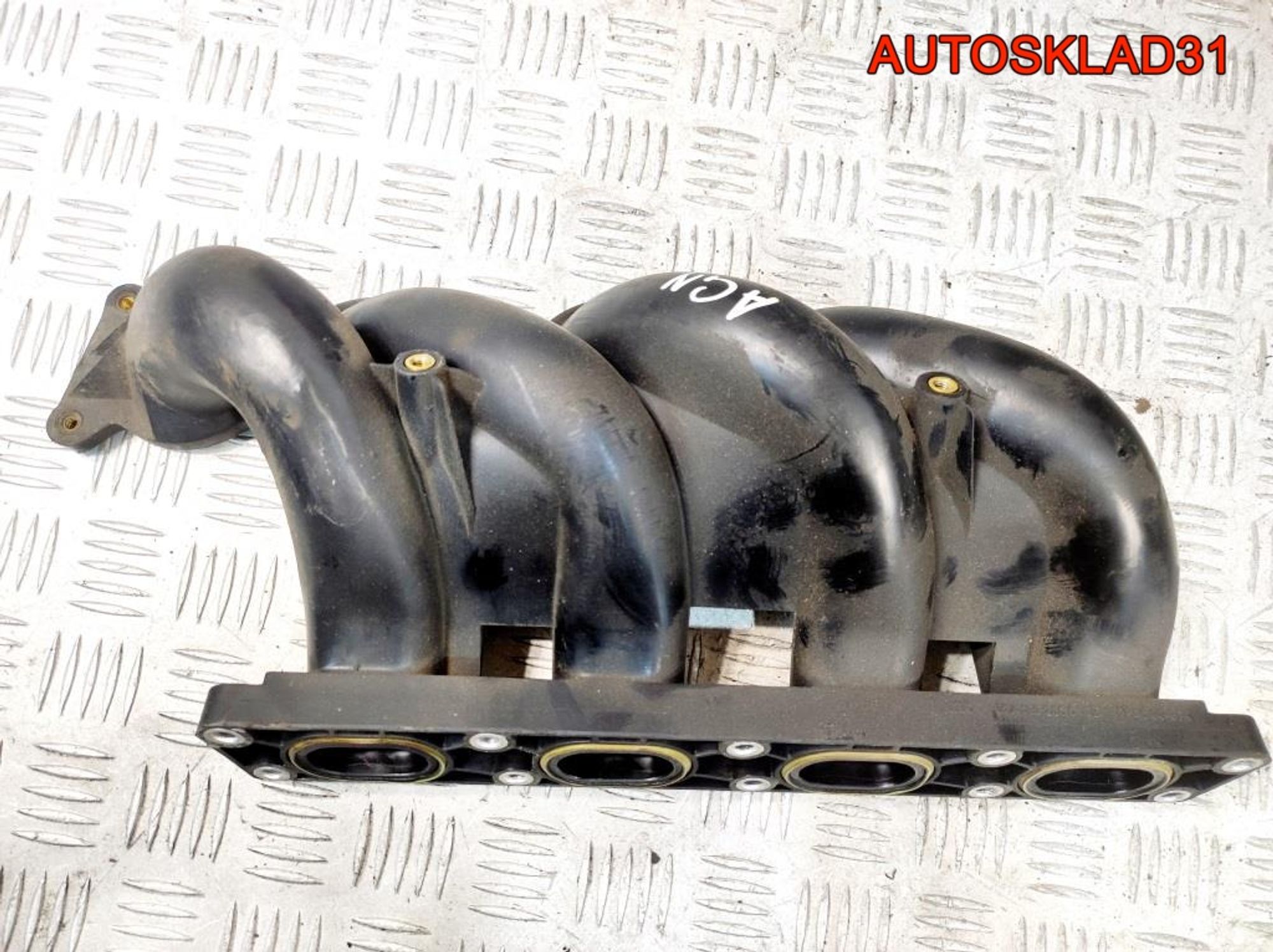 Коллектор впускной VW Golf 4 1.8 AGN 06A133206C, 1000 рублей, Дубовое