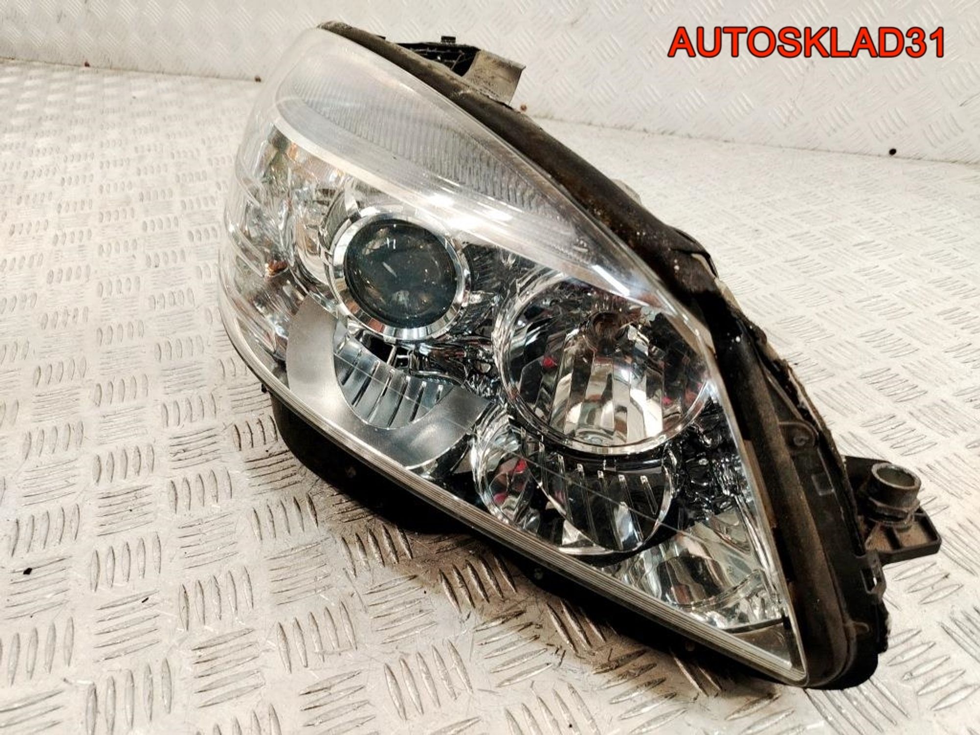 Фара правая Mercedes Benz W204 A2049065203, 18000 рублей, Дубовое