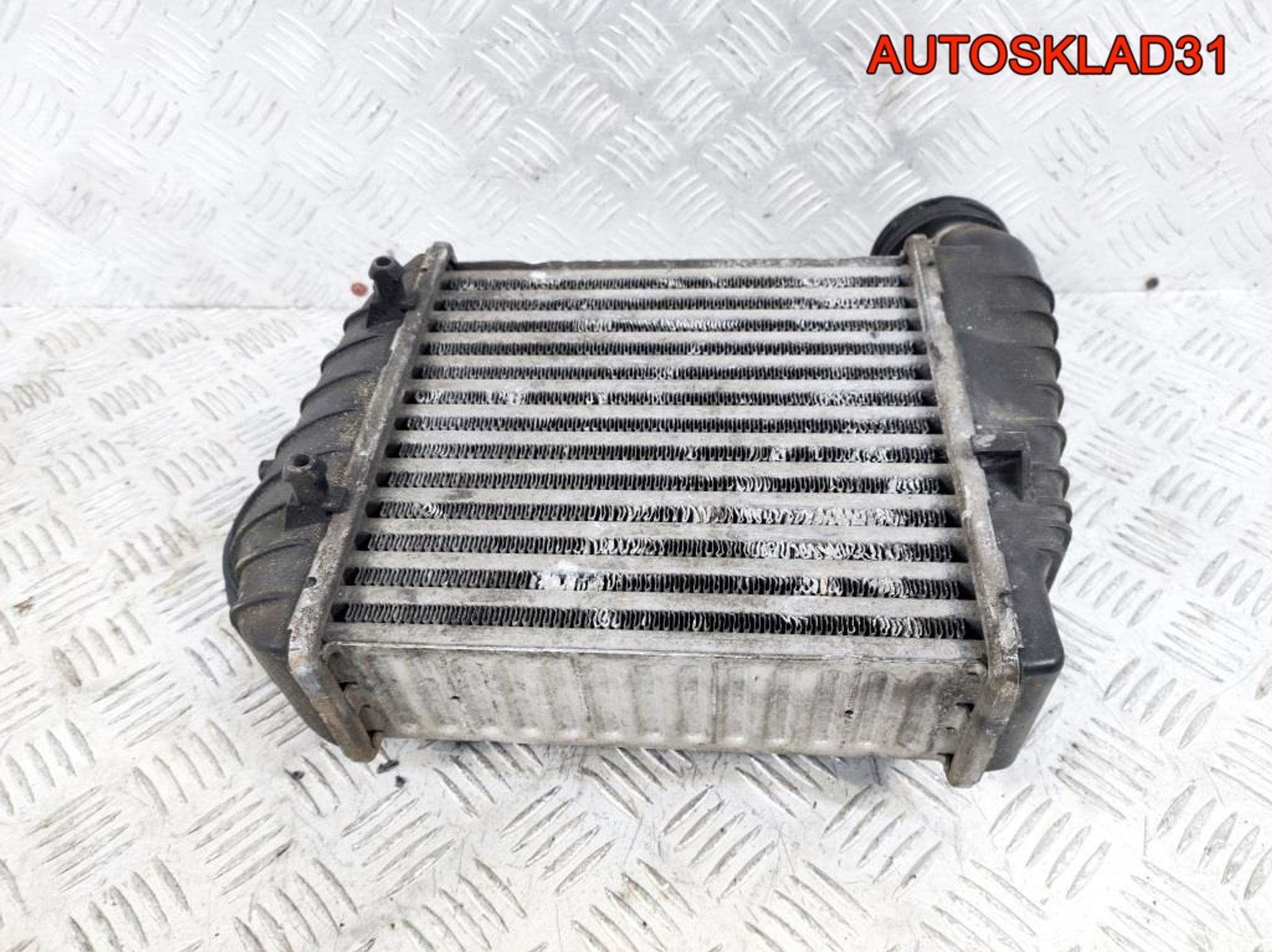 Интеркулер Volkswagen Passat B5+ 3B0145805J Дизель, 2900 рублей, Дубовое