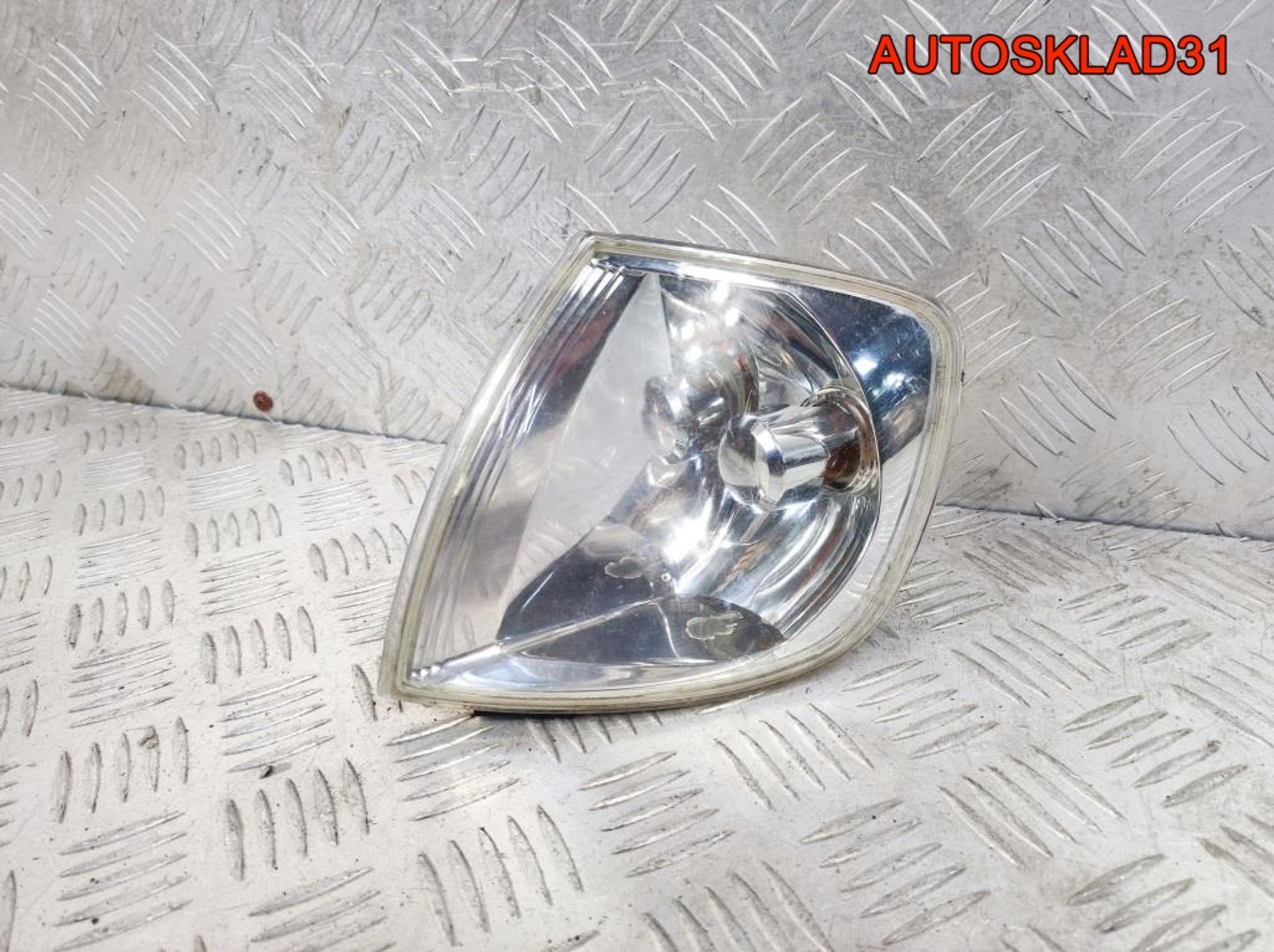 Указатель поворота левый белый VW Polo 6N0953041N, 500 рублей, Дубовое