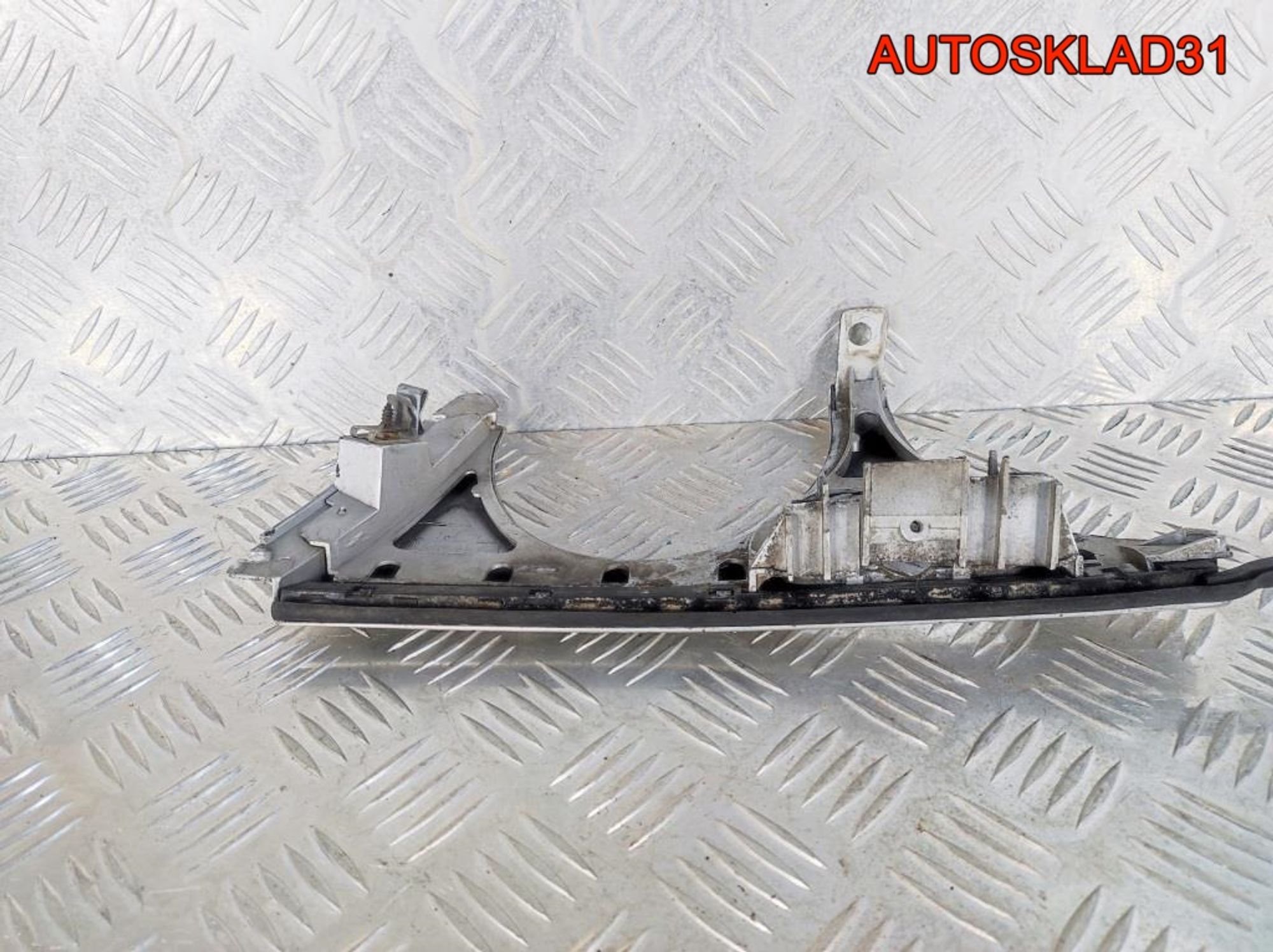 Планка под фару правая Mercedes W210 A2108200412, 1300 рублей, Дубовое