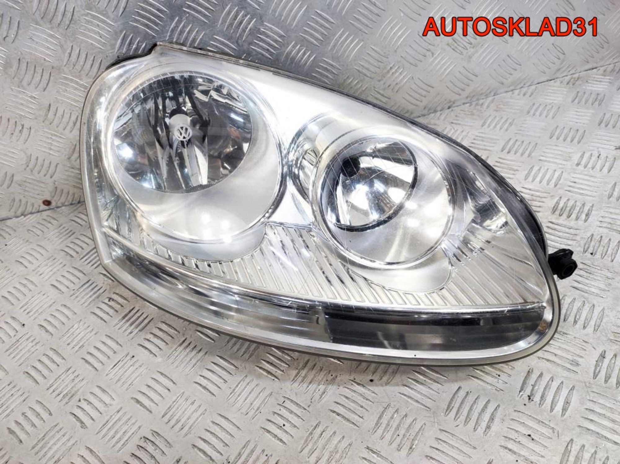 Фара правая Volkswagen Golf Mk5 1K6941006P, 5400 рублей, Дубовое