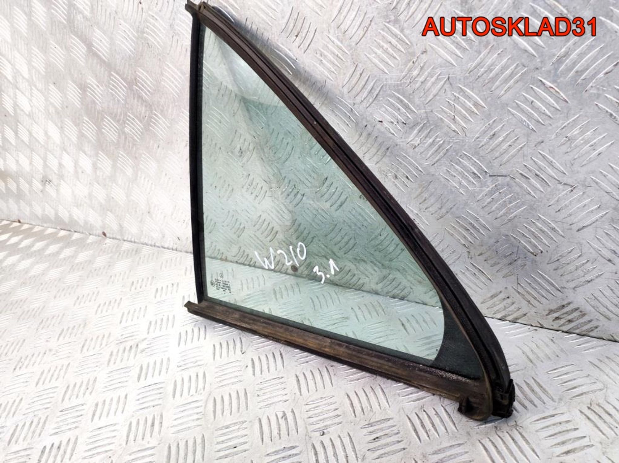 Форточка двери задней левой Mercedes W210 Седан, 900 рублей, Дубовое